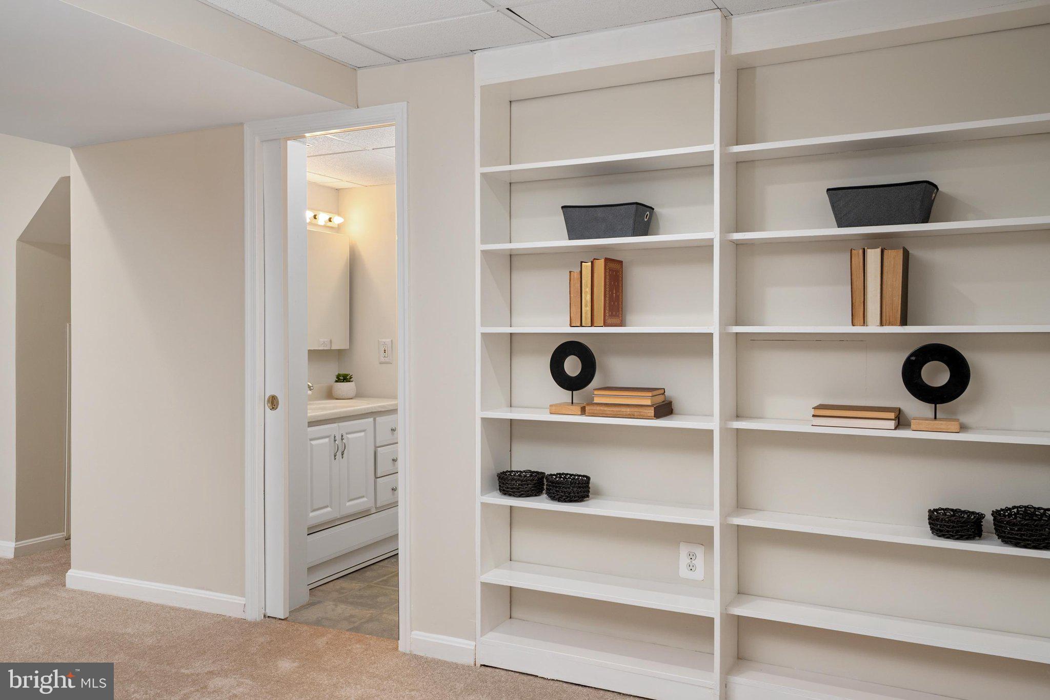 WINDERMERE ESTATES - Residential