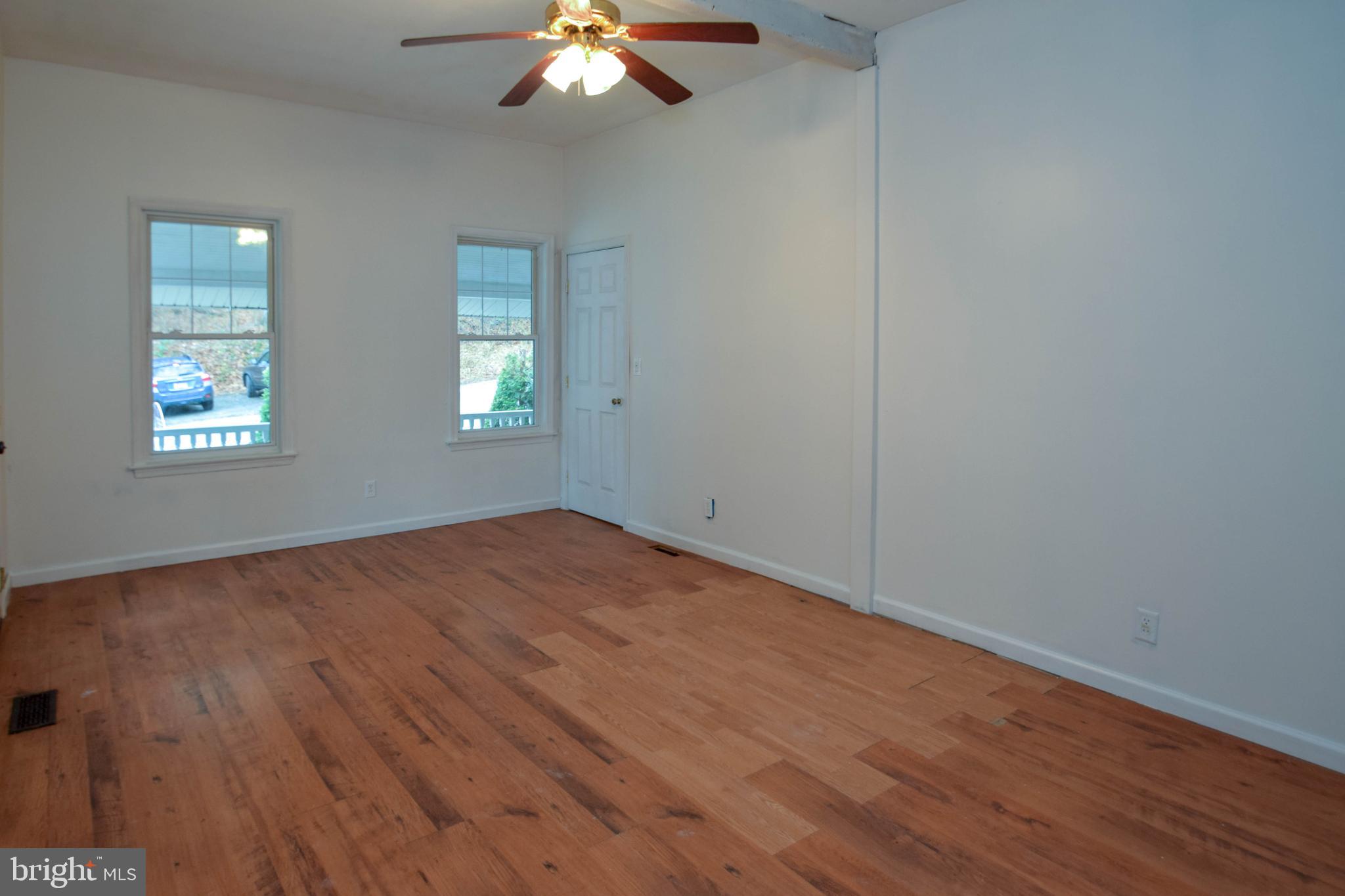 FAWN GROVE - Residential