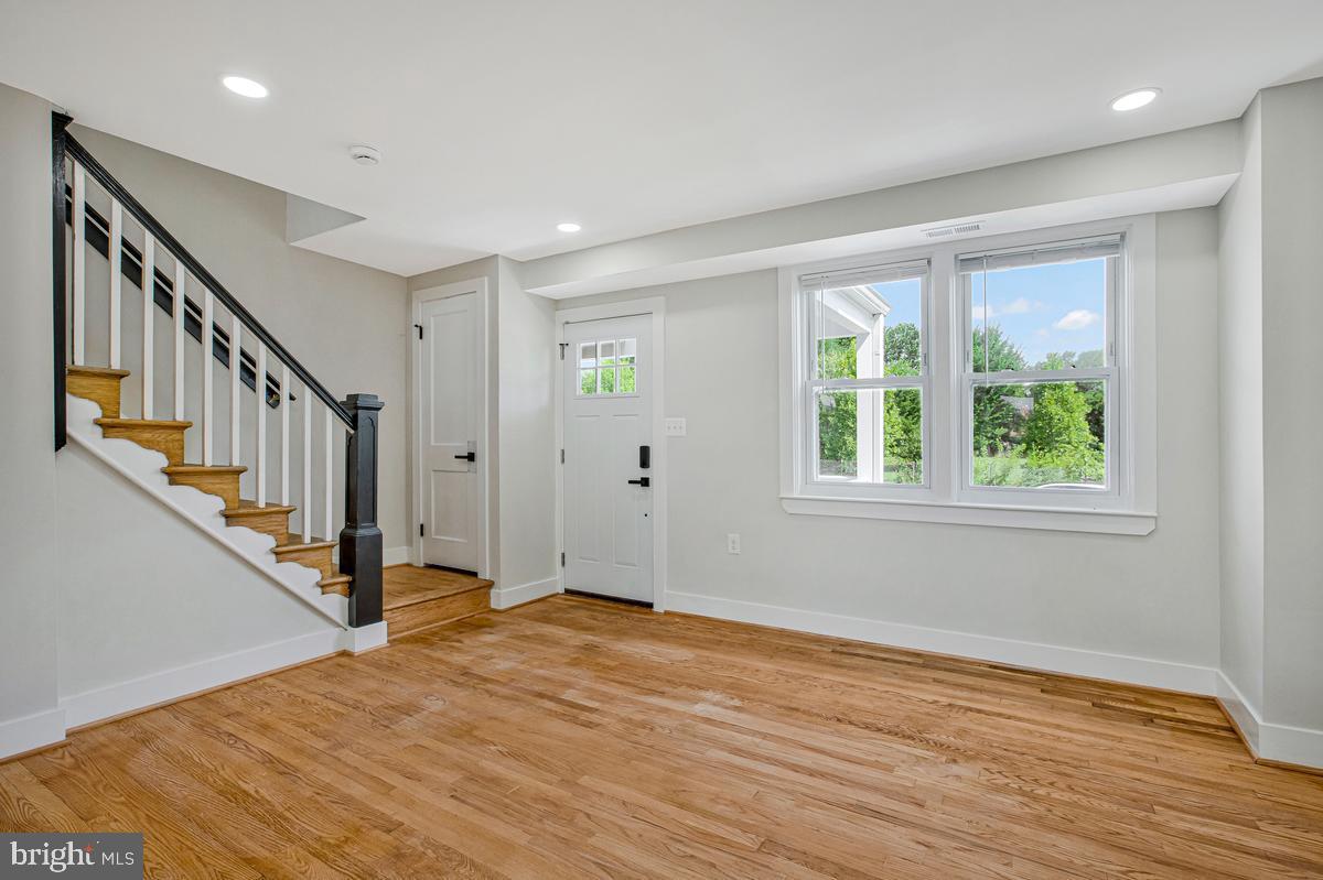 BRIDGEVIEW - GREENLAWN - Residential