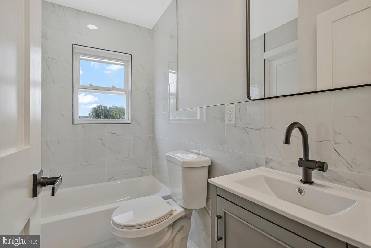 BRIDGEVIEW - GREENLAWN - Residential