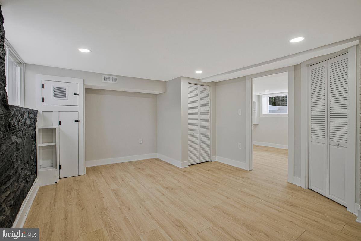 BRIDGEVIEW - GREENLAWN - Residential