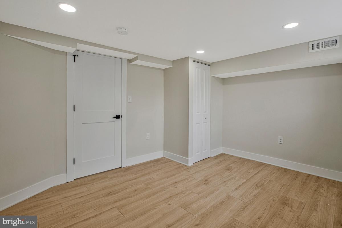 BRIDGEVIEW - GREENLAWN - Residential