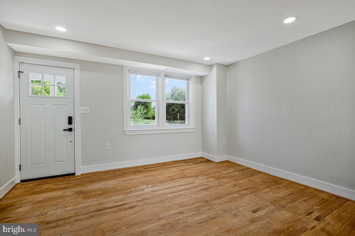 BRIDGEVIEW - GREENLAWN - Residential