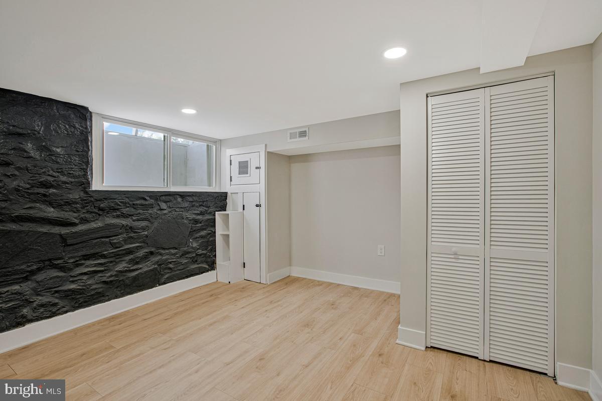 BRIDGEVIEW - GREENLAWN - Residential