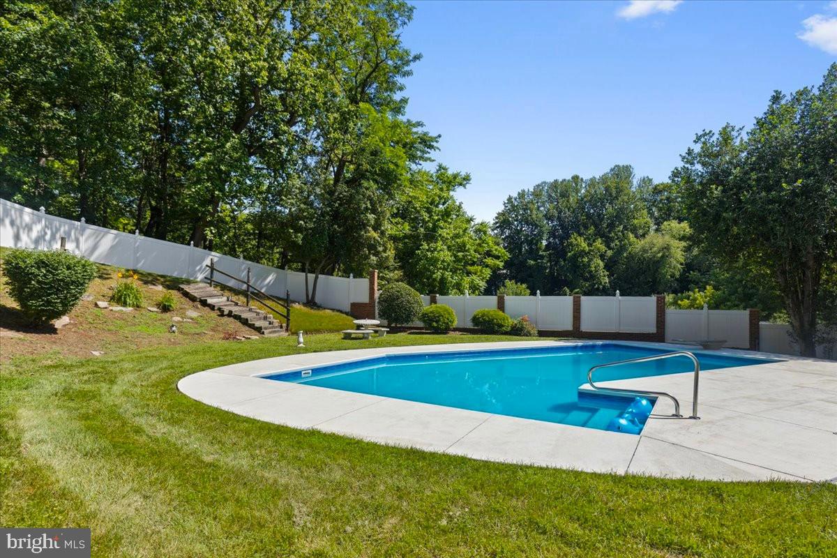 MARLTON - Residential
