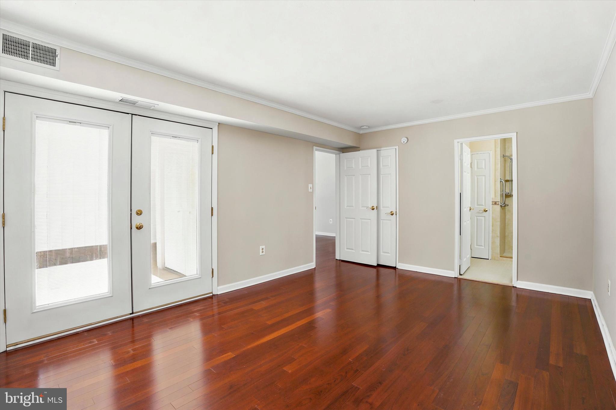 THE MEADOWS - Residential