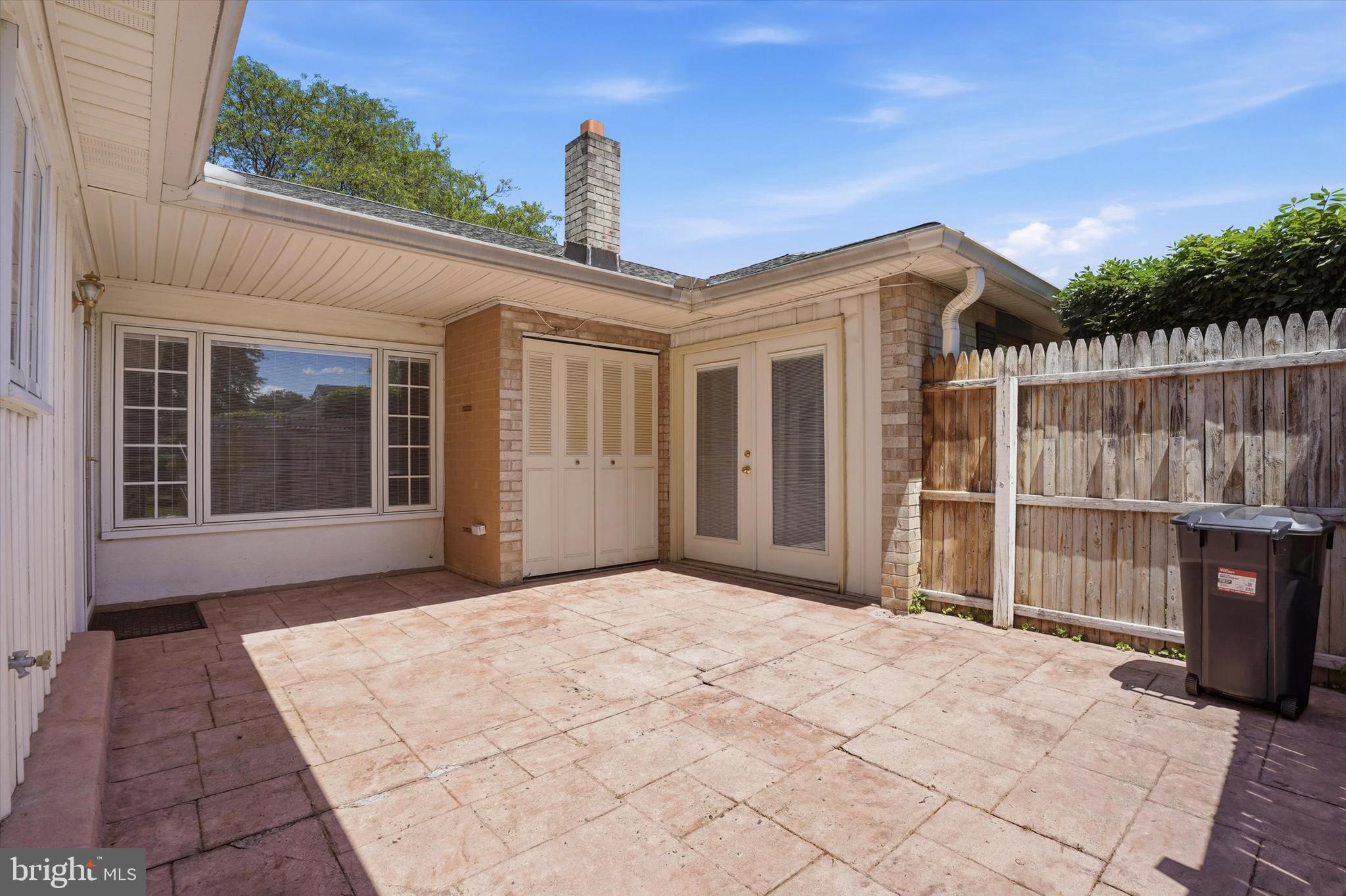 THE MEADOWS - Residential