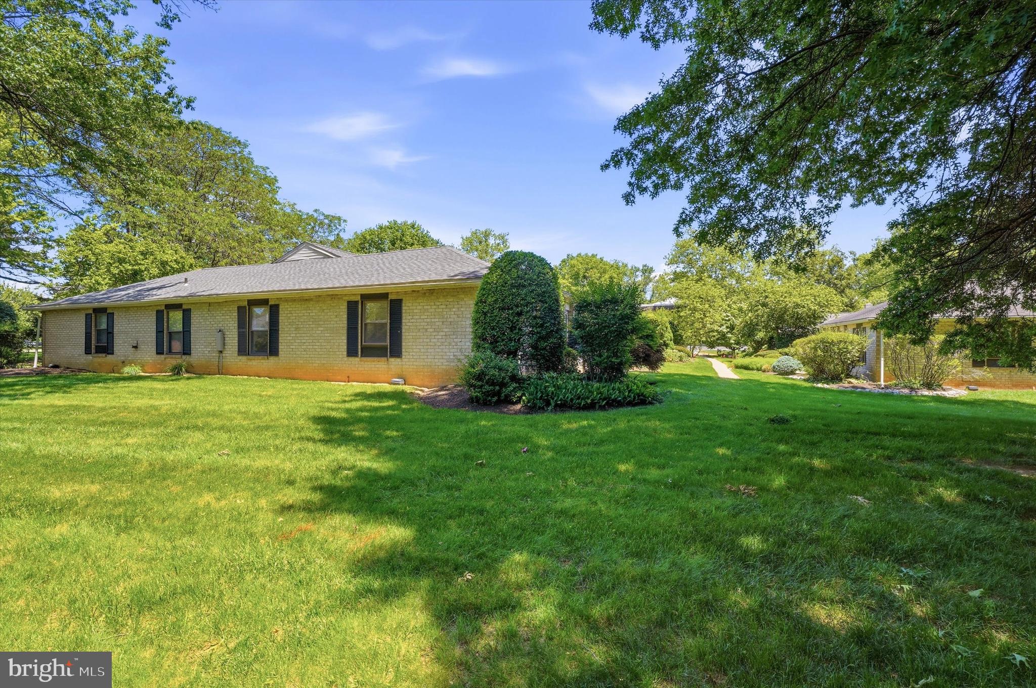 THE MEADOWS - Residential