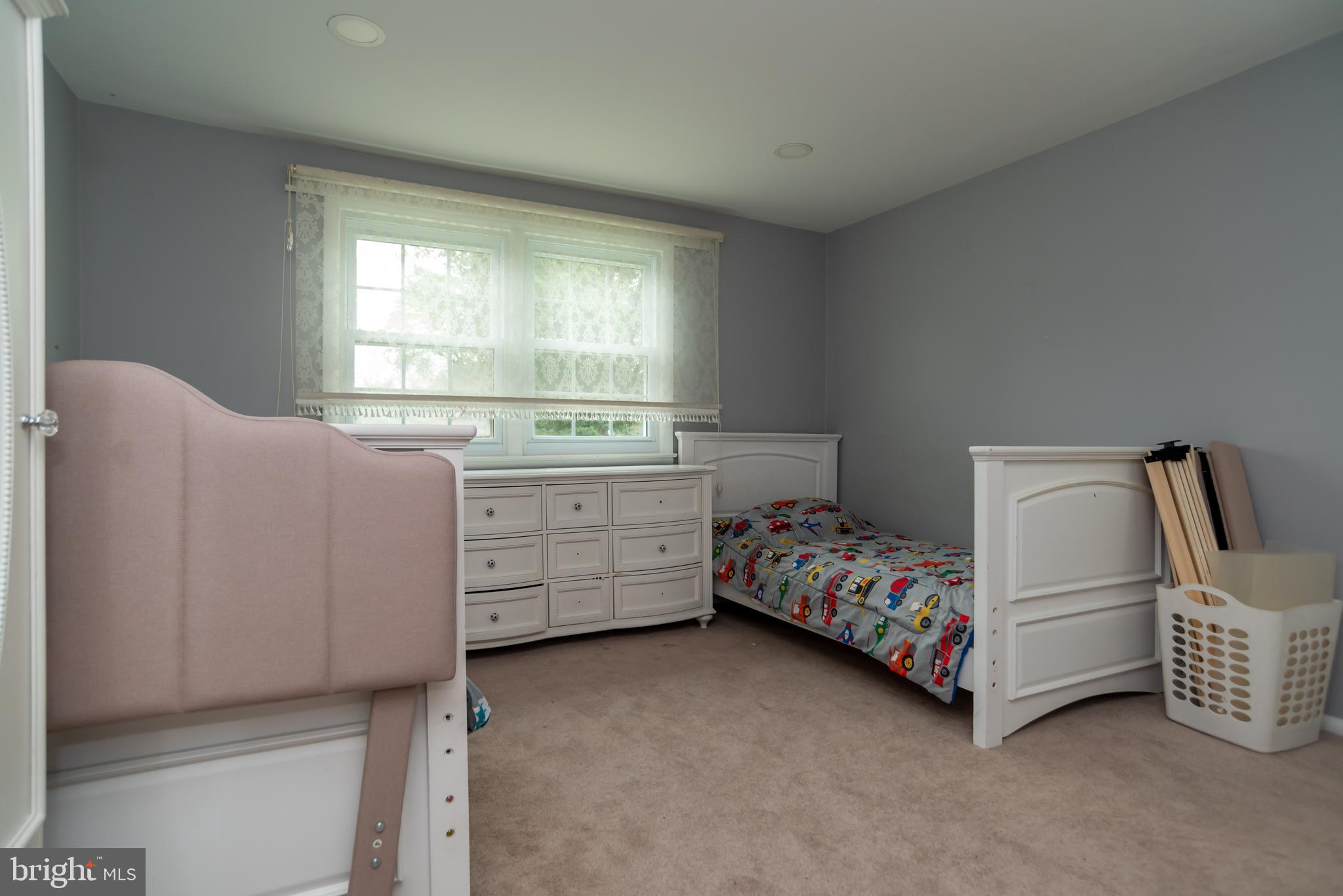 PENNSBURY HGTS - Residential