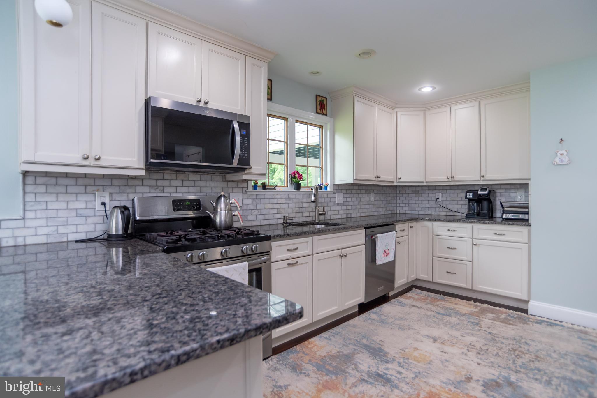 PENNSBURY HGTS - Residential