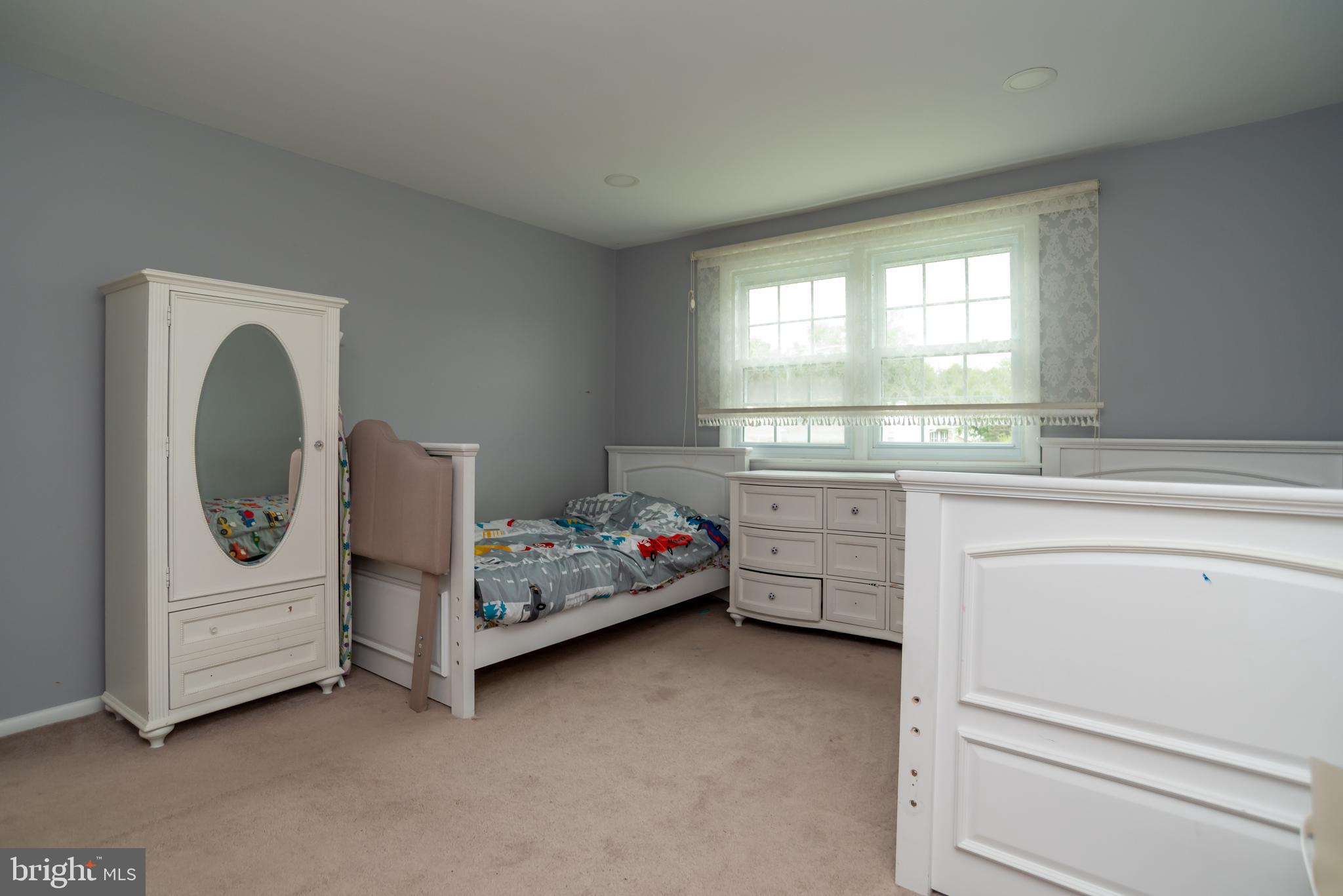 PENNSBURY HGTS - Residential