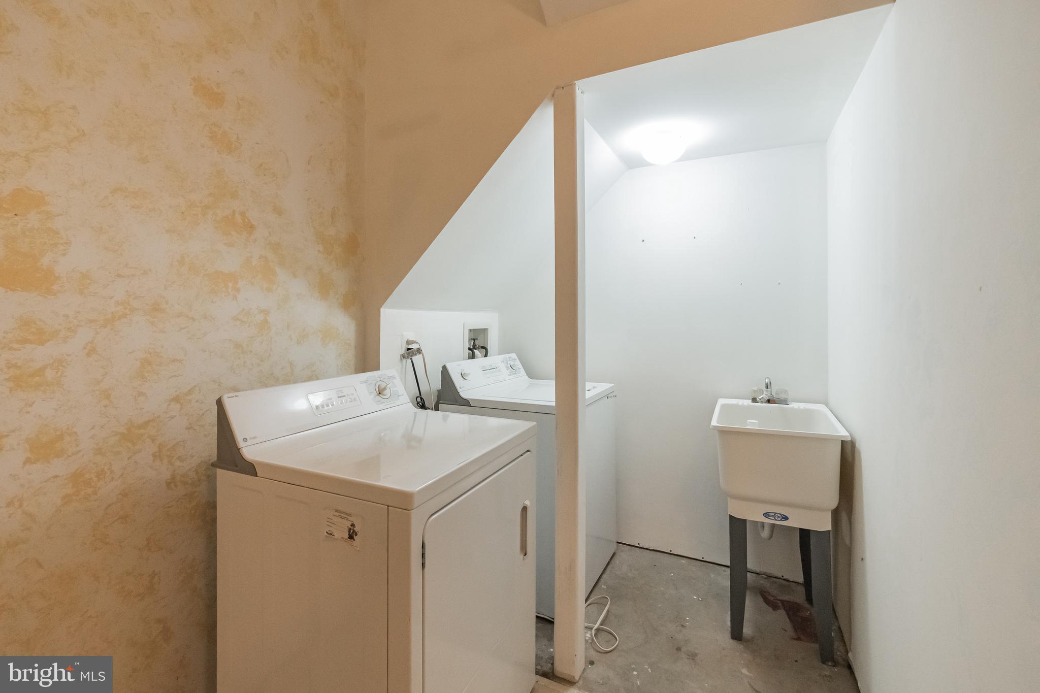 GERMANTOWN ESTATES - Residential