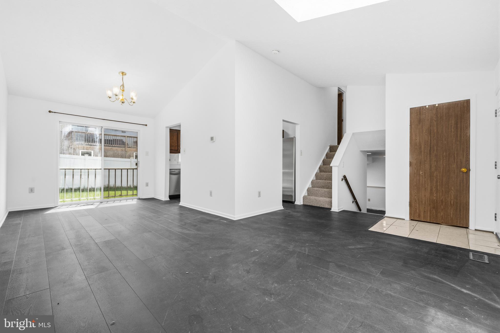 CHADWICK MANOR - Residential
