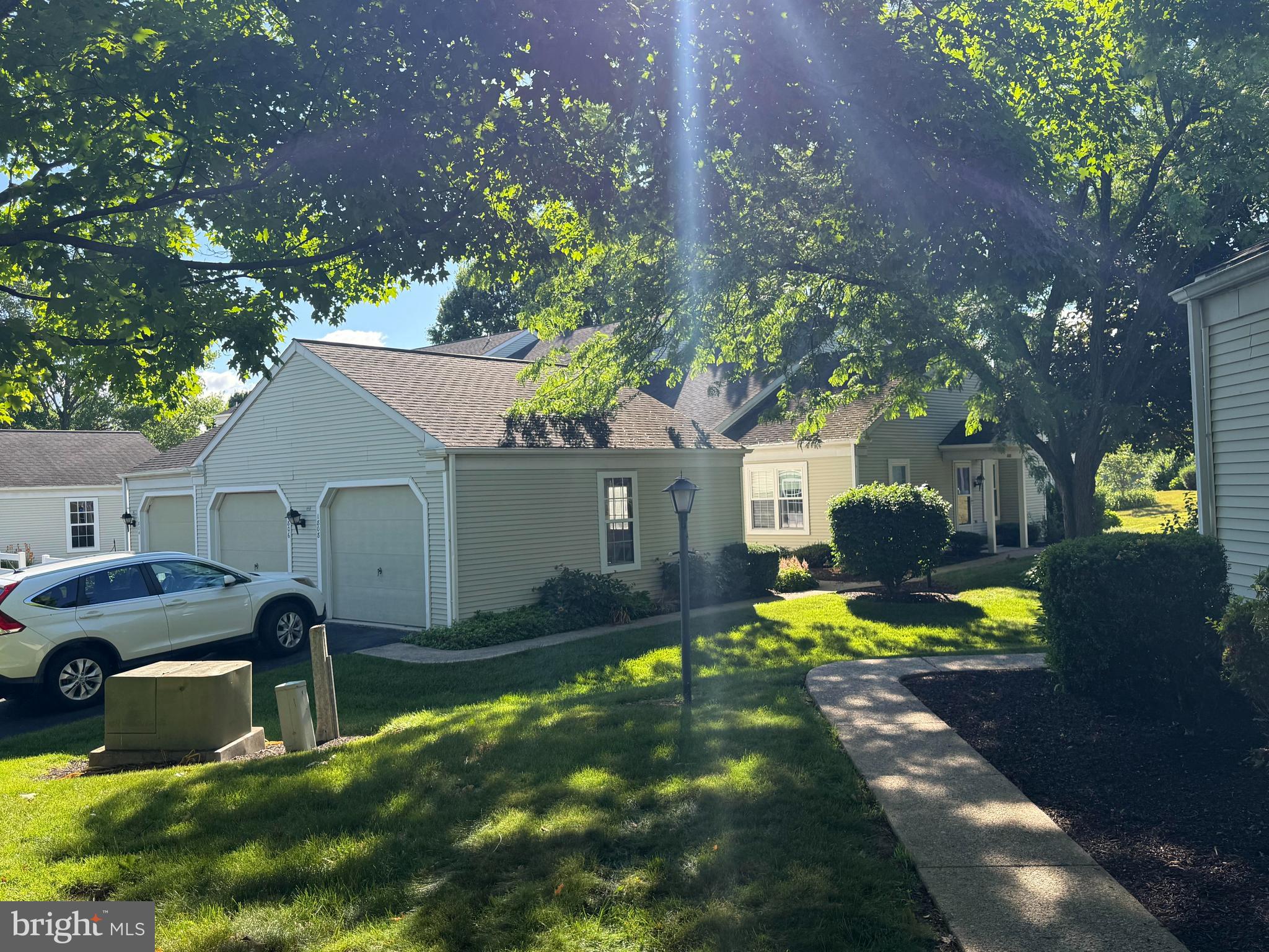 ROCKLEDGE - Residential