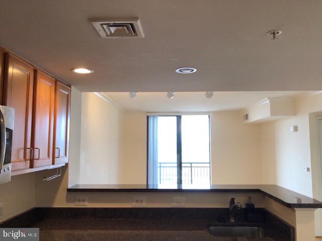 INNER HARBOR - Residential Lease