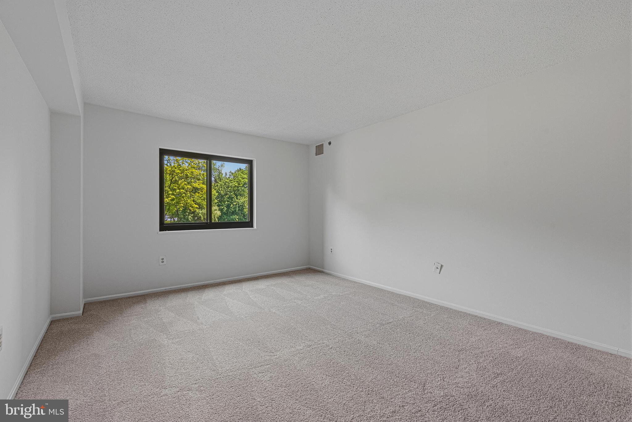 FAIRWAYS SOUTH - Residential