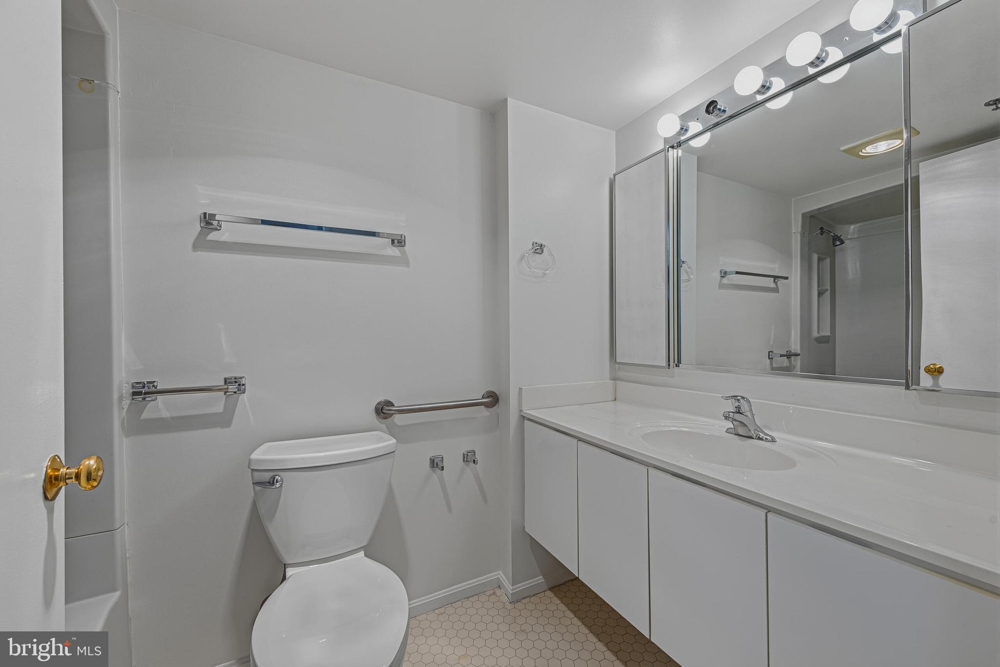FAIRWAYS SOUTH - Residential