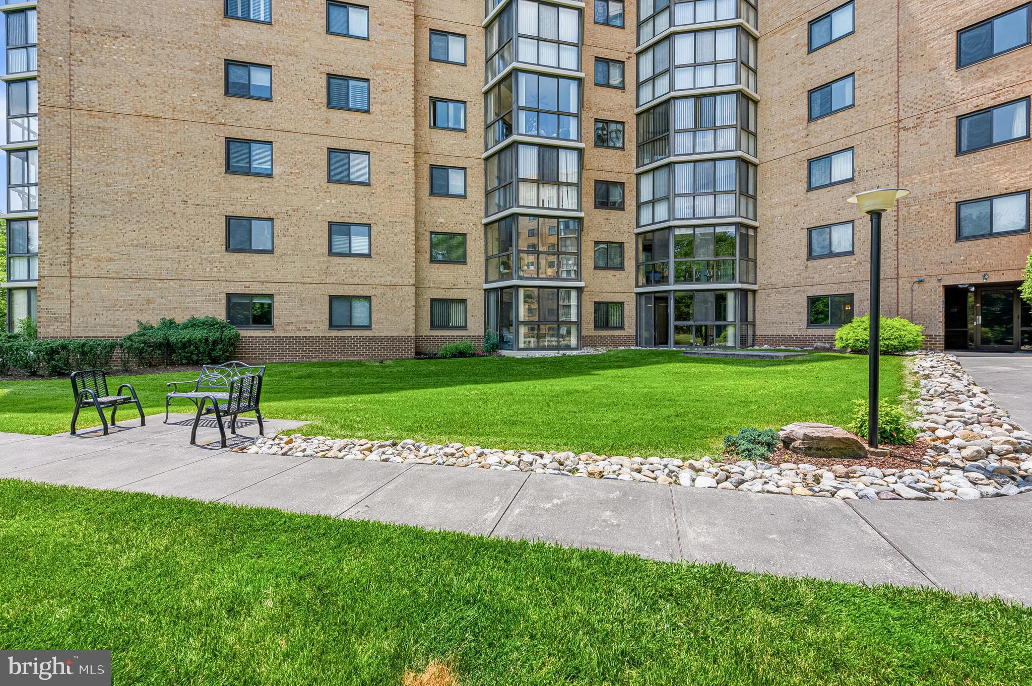 FAIRWAYS SOUTH - Residential