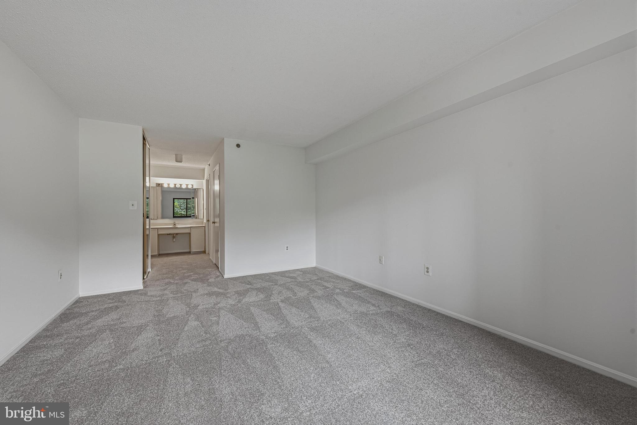 FAIRWAYS SOUTH - Residential