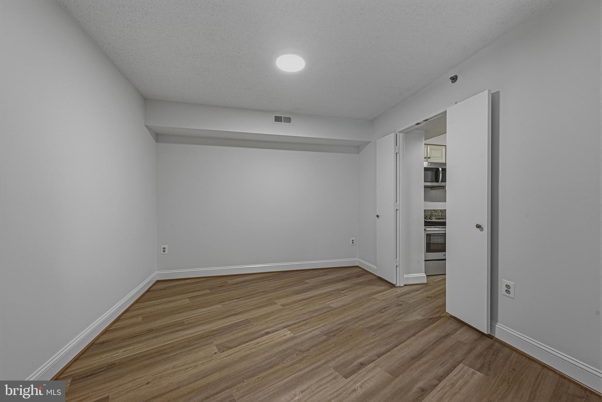 FAIRWAYS SOUTH - Residential