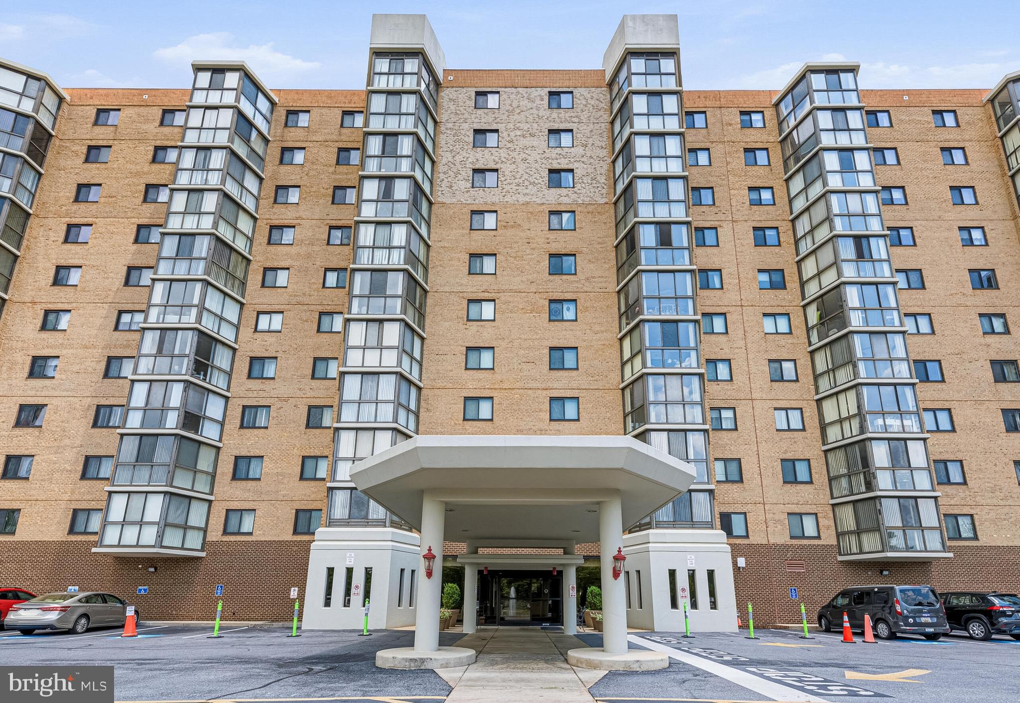 FAIRWAYS SOUTH - Residential