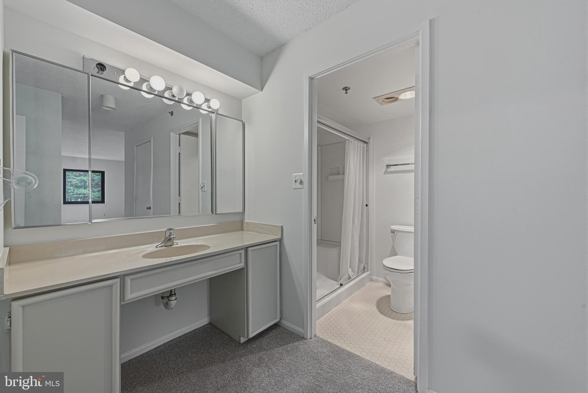 FAIRWAYS SOUTH - Residential