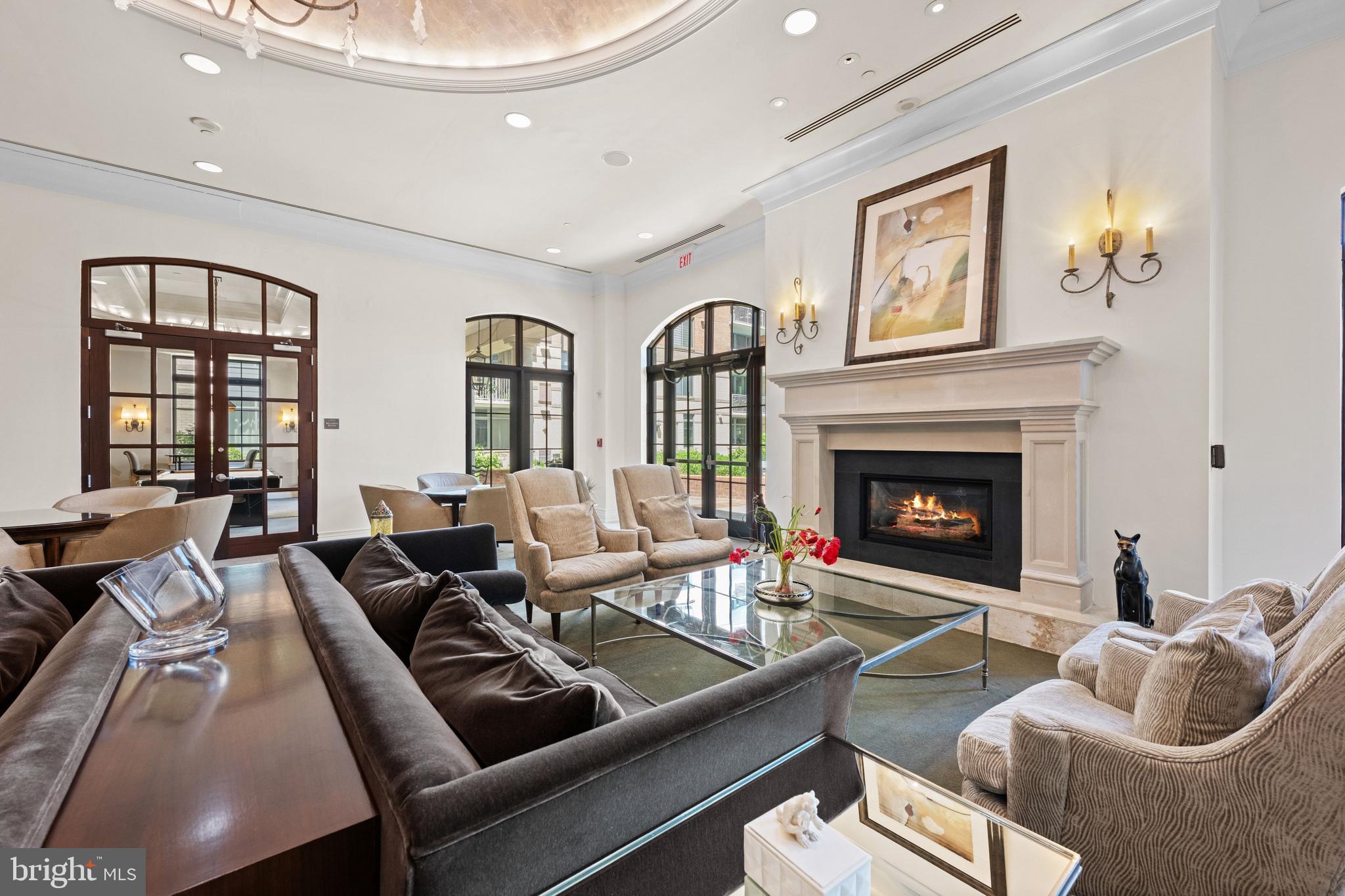 GALLERY AT WHITE FLINT - Residential