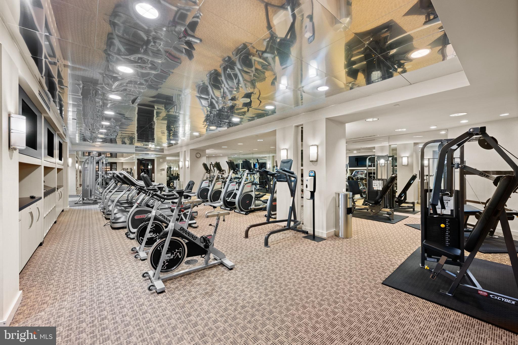 GALLERY AT WHITE FLINT - Residential