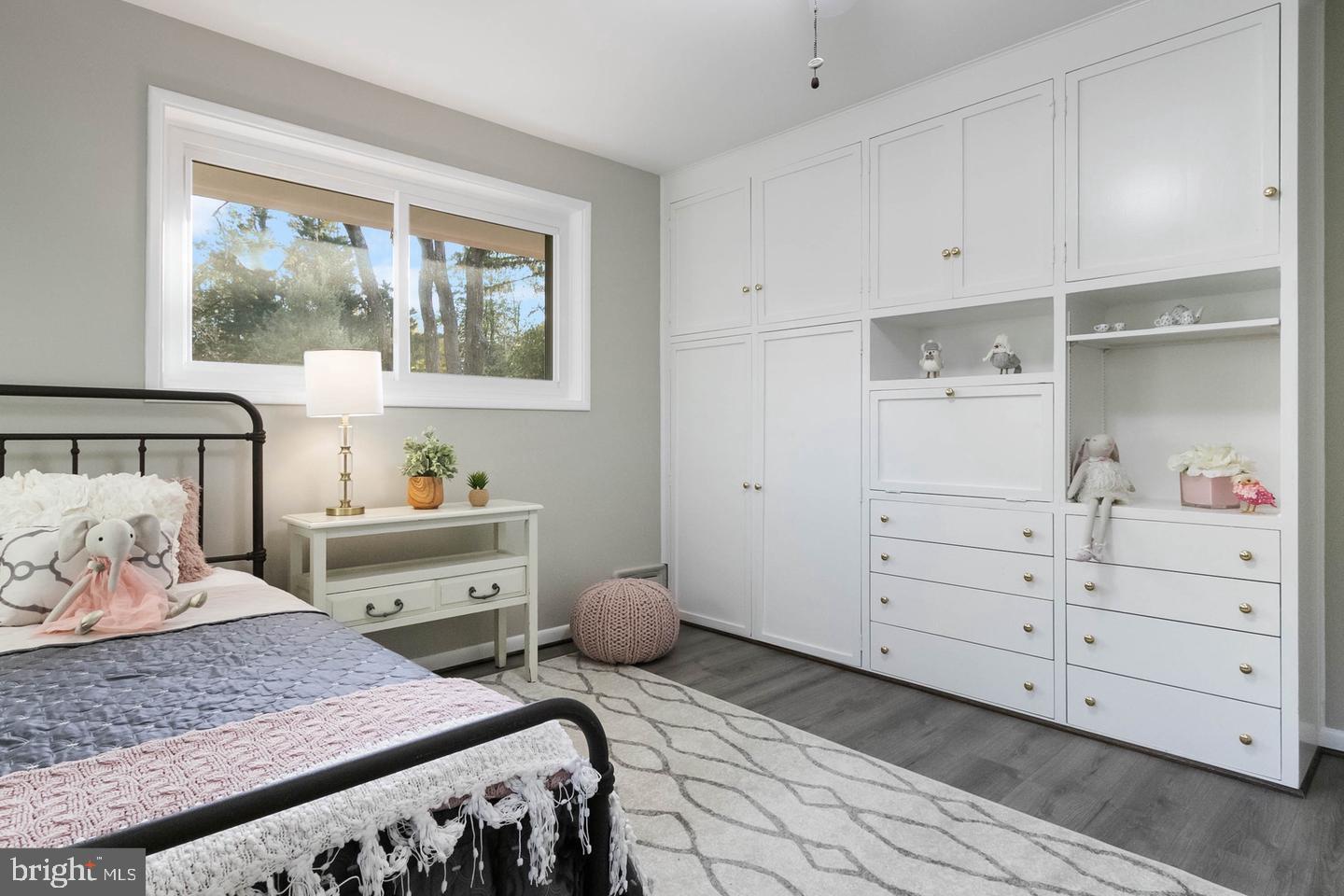 WILDWOOD MANOR - Residential Lease