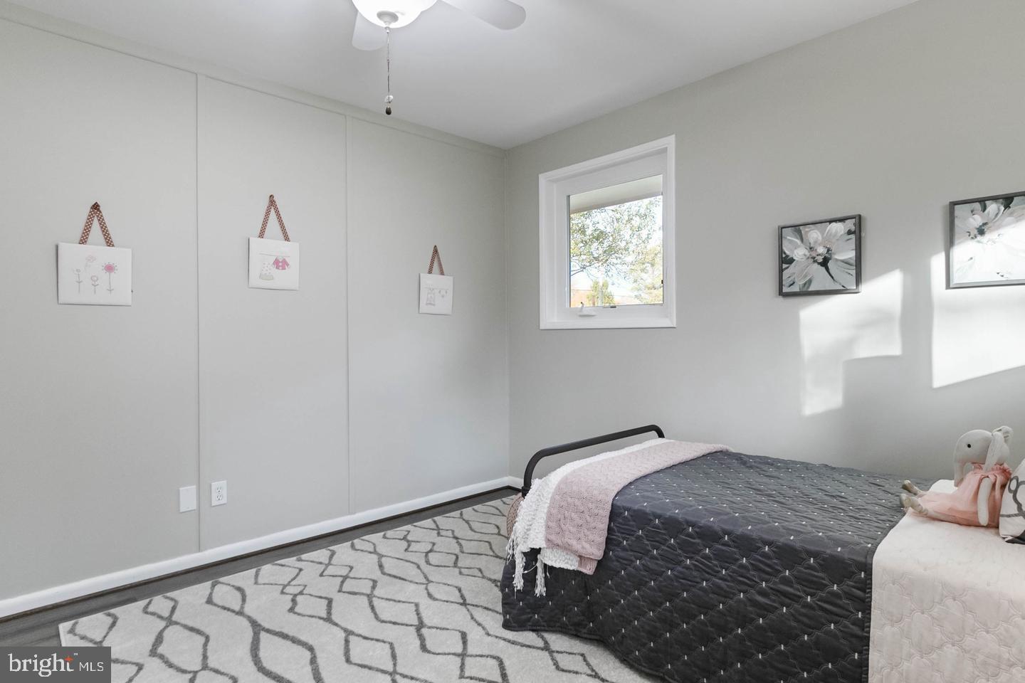 WILDWOOD MANOR - Residential Lease