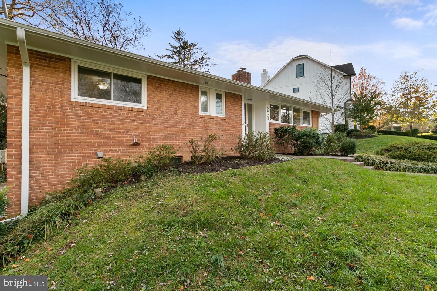 WILDWOOD MANOR - Residential Lease