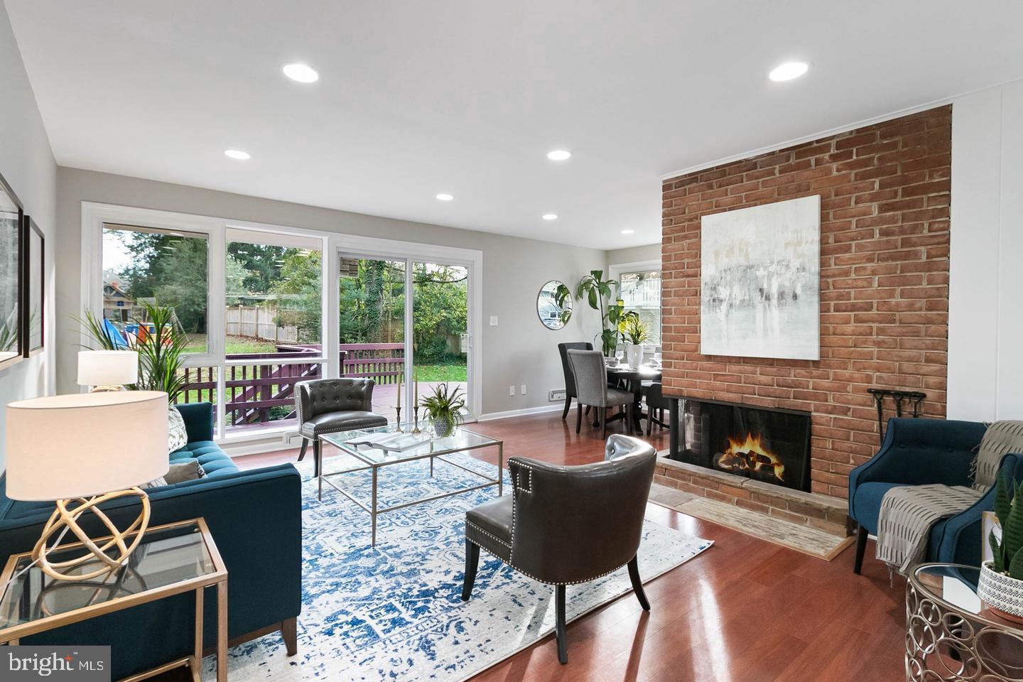 WILDWOOD MANOR - Residential Lease
