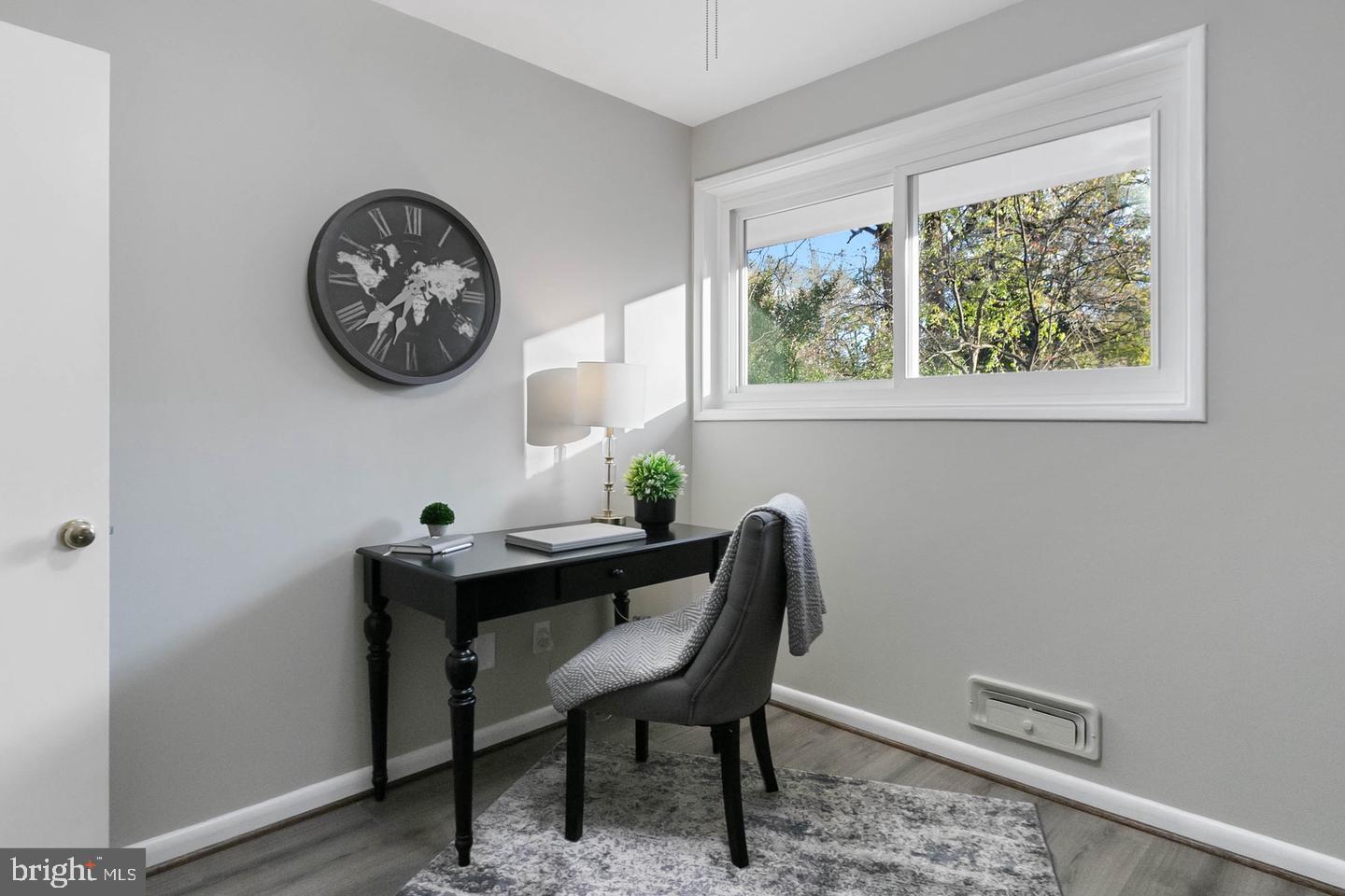 WILDWOOD MANOR - Residential Lease