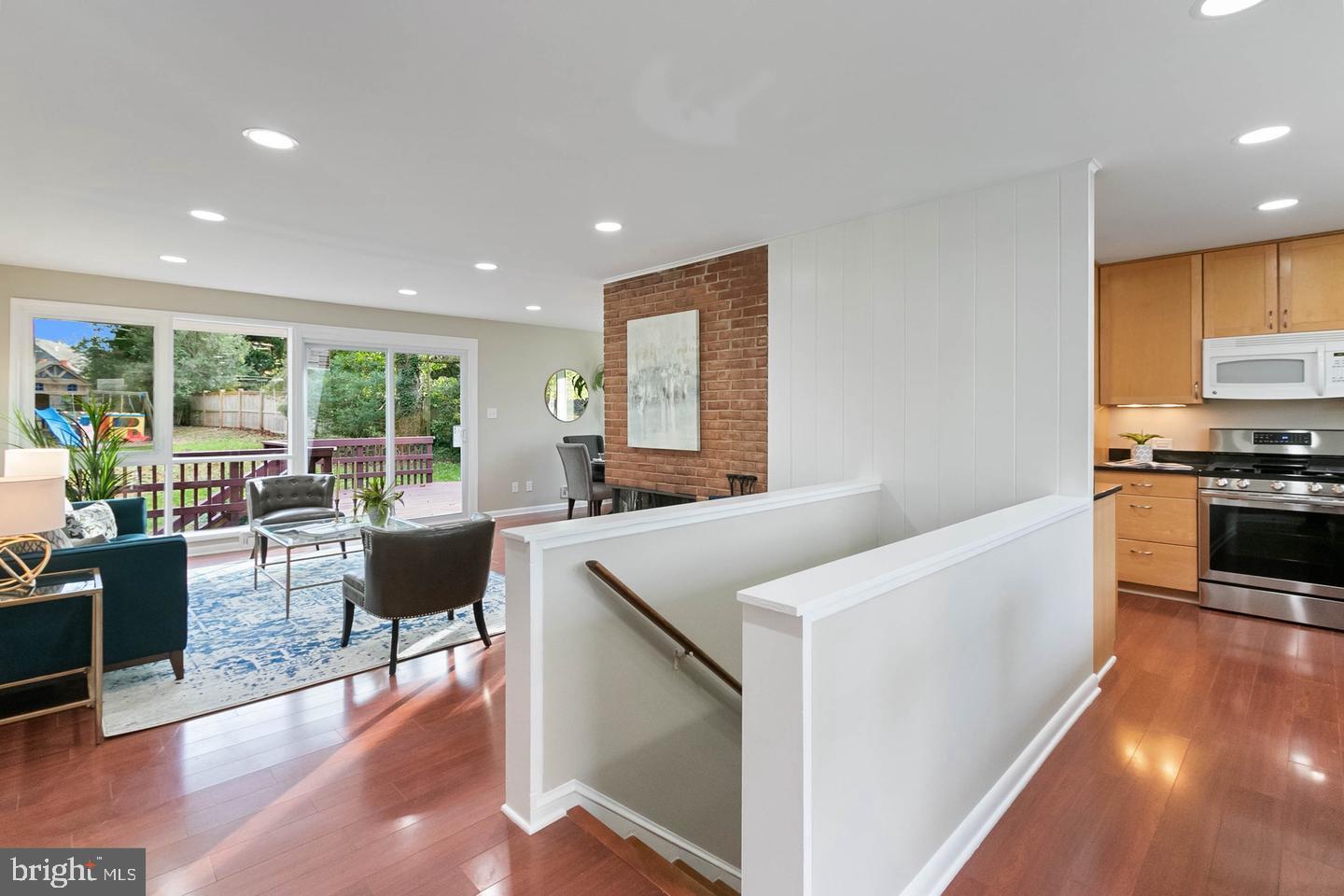 WILDWOOD MANOR - Residential Lease