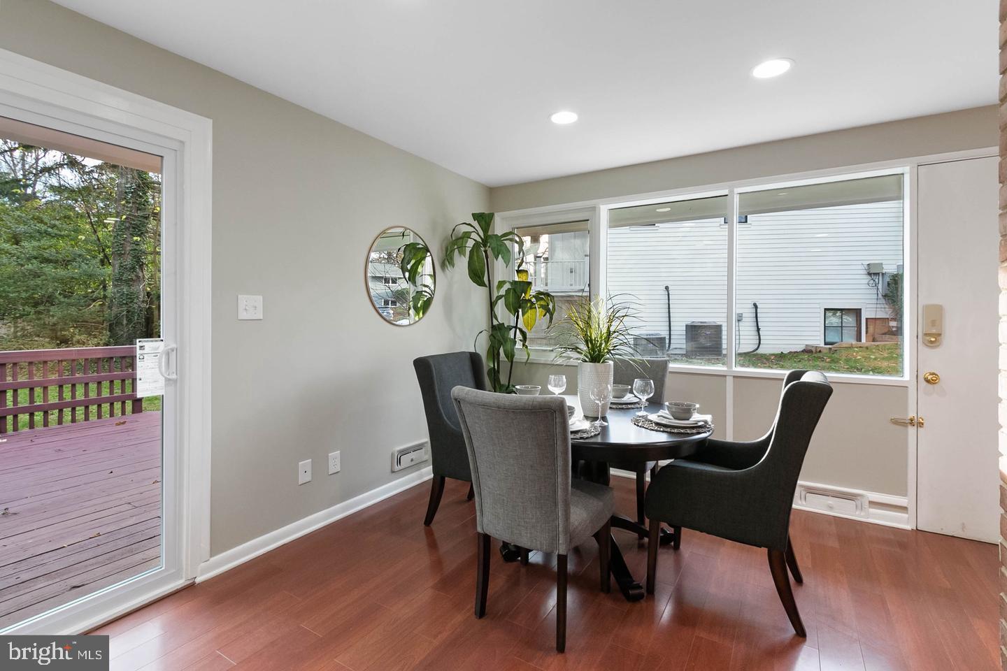 WILDWOOD MANOR - Residential Lease