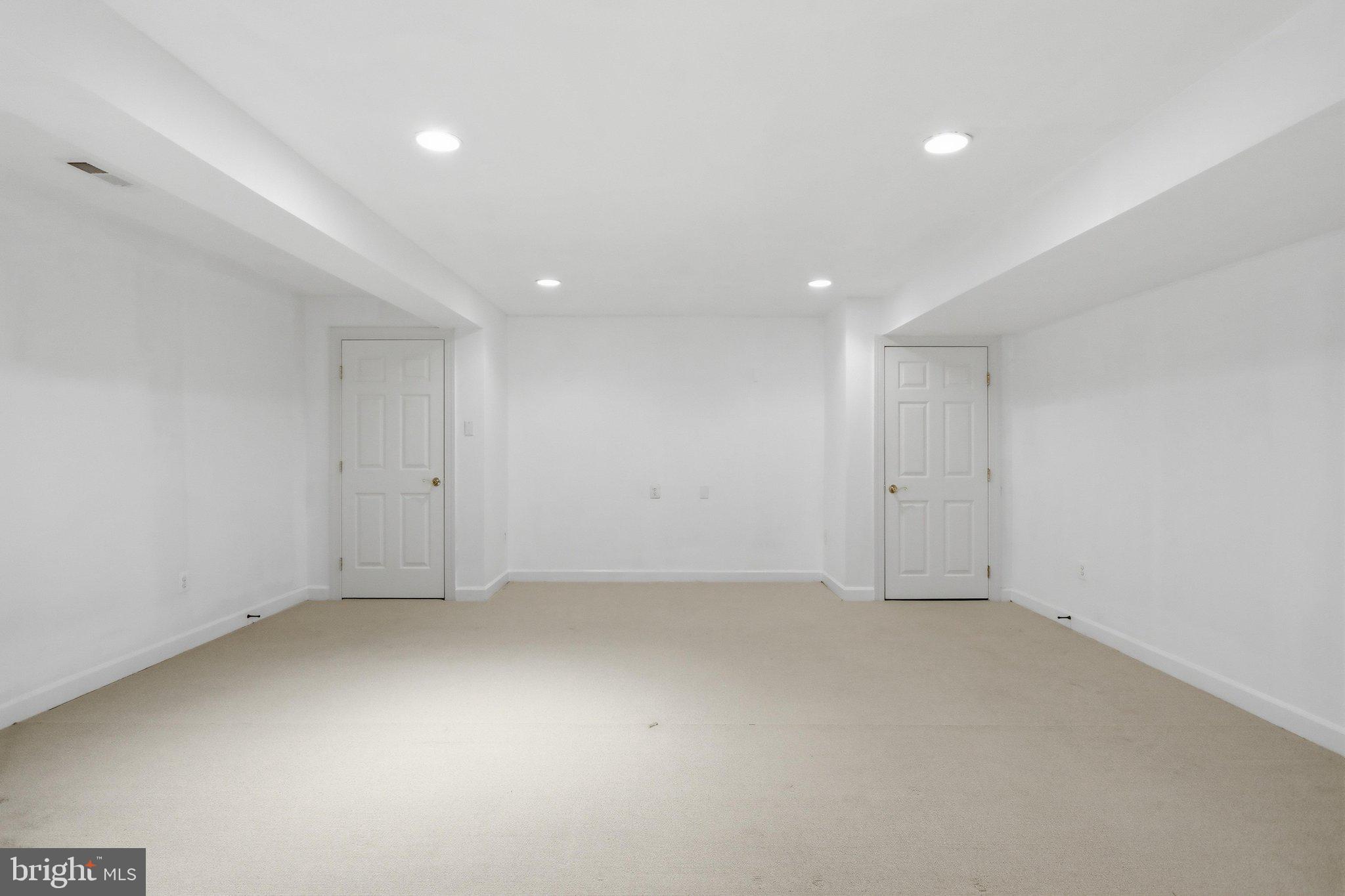 HAMPTONS OF BRIGHTWOOD - Residential