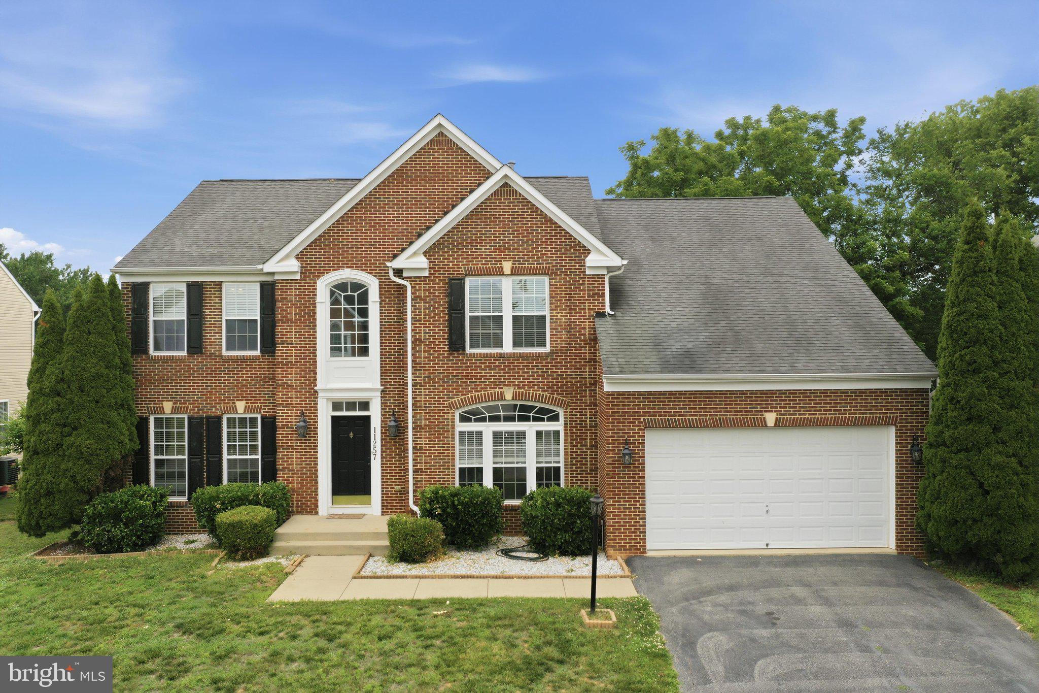 HAMPTONS OF BRIGHTWOOD - Residential
