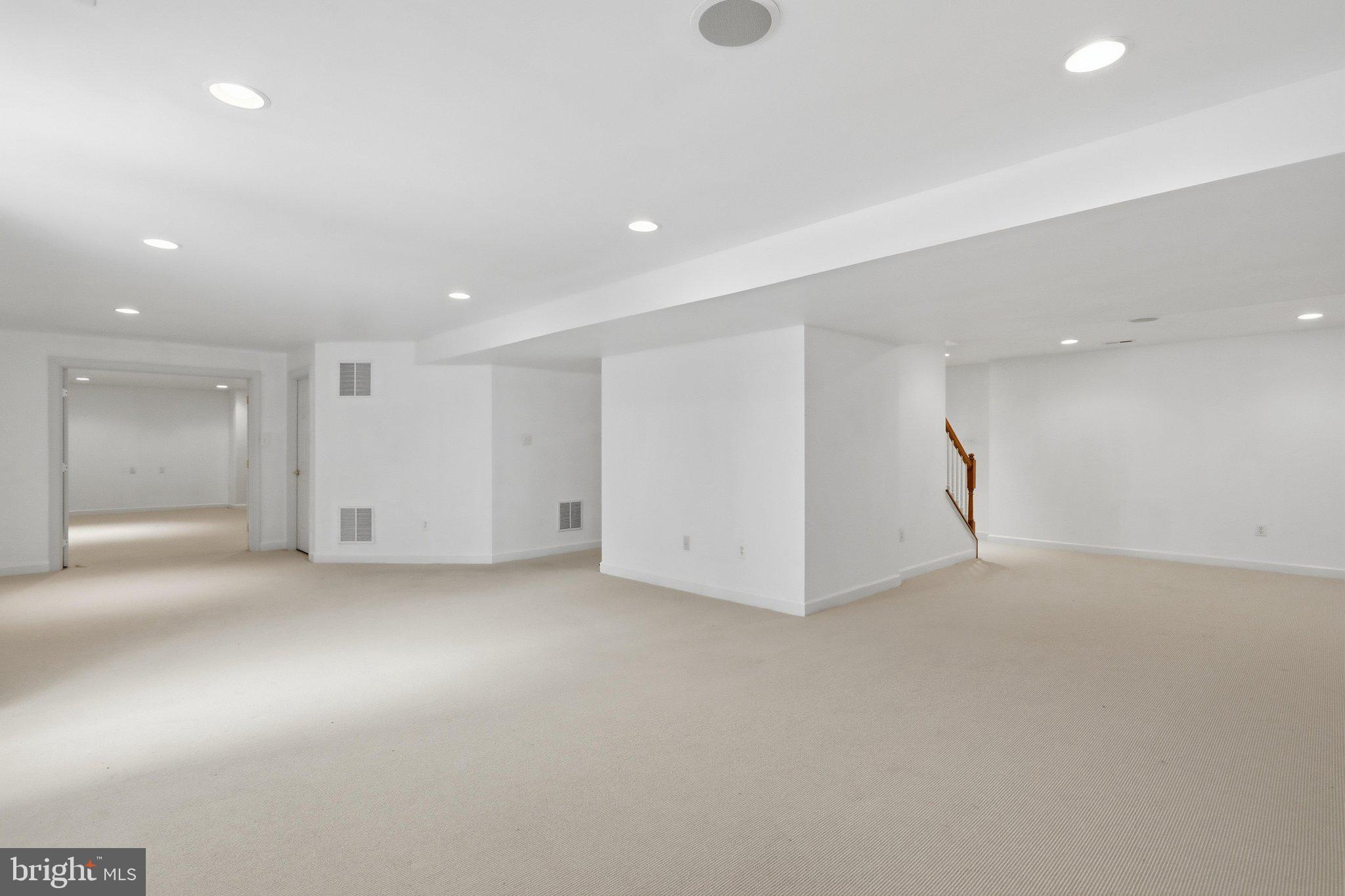 HAMPTONS OF BRIGHTWOOD - Residential