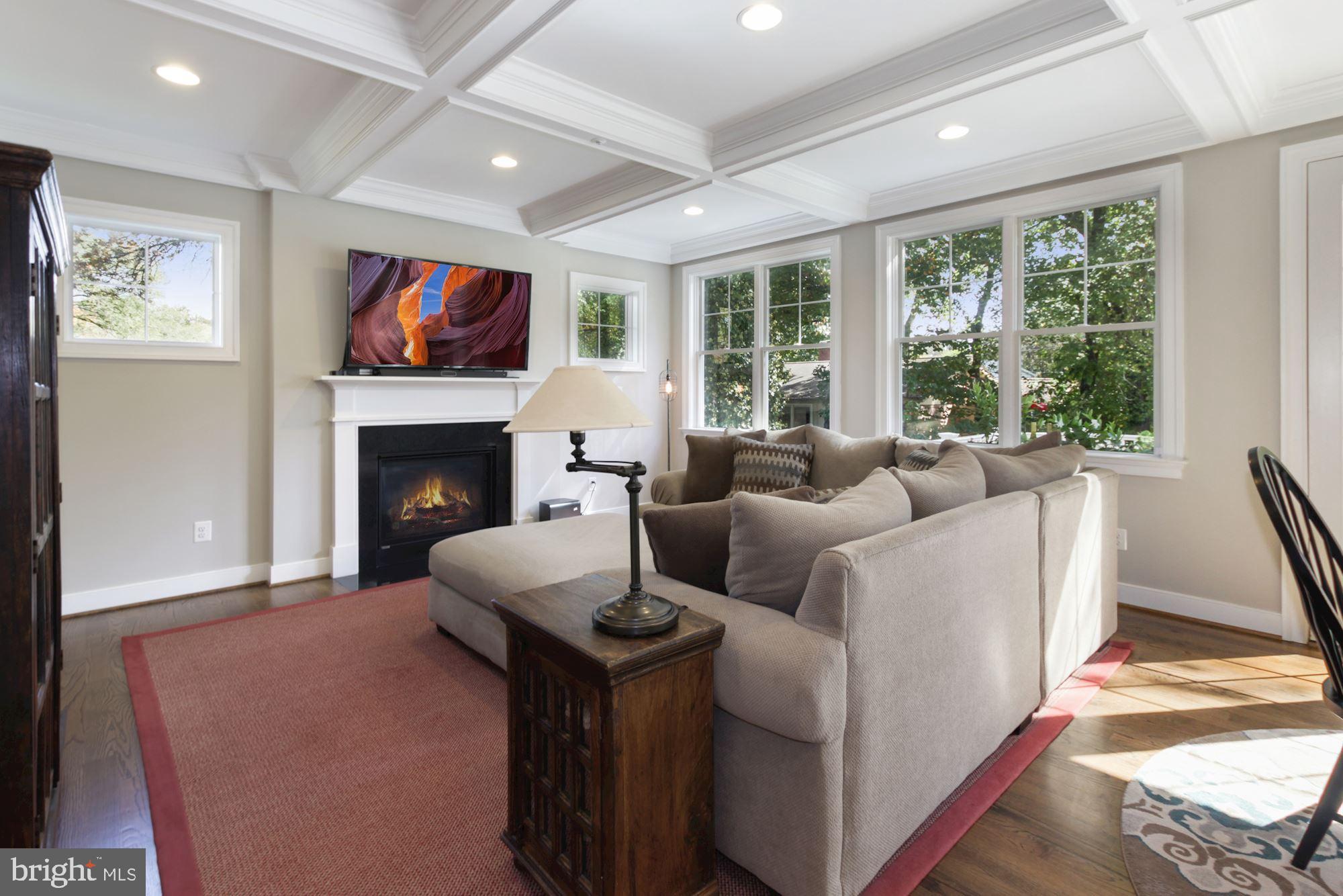 MAPLEWOOD - Residential