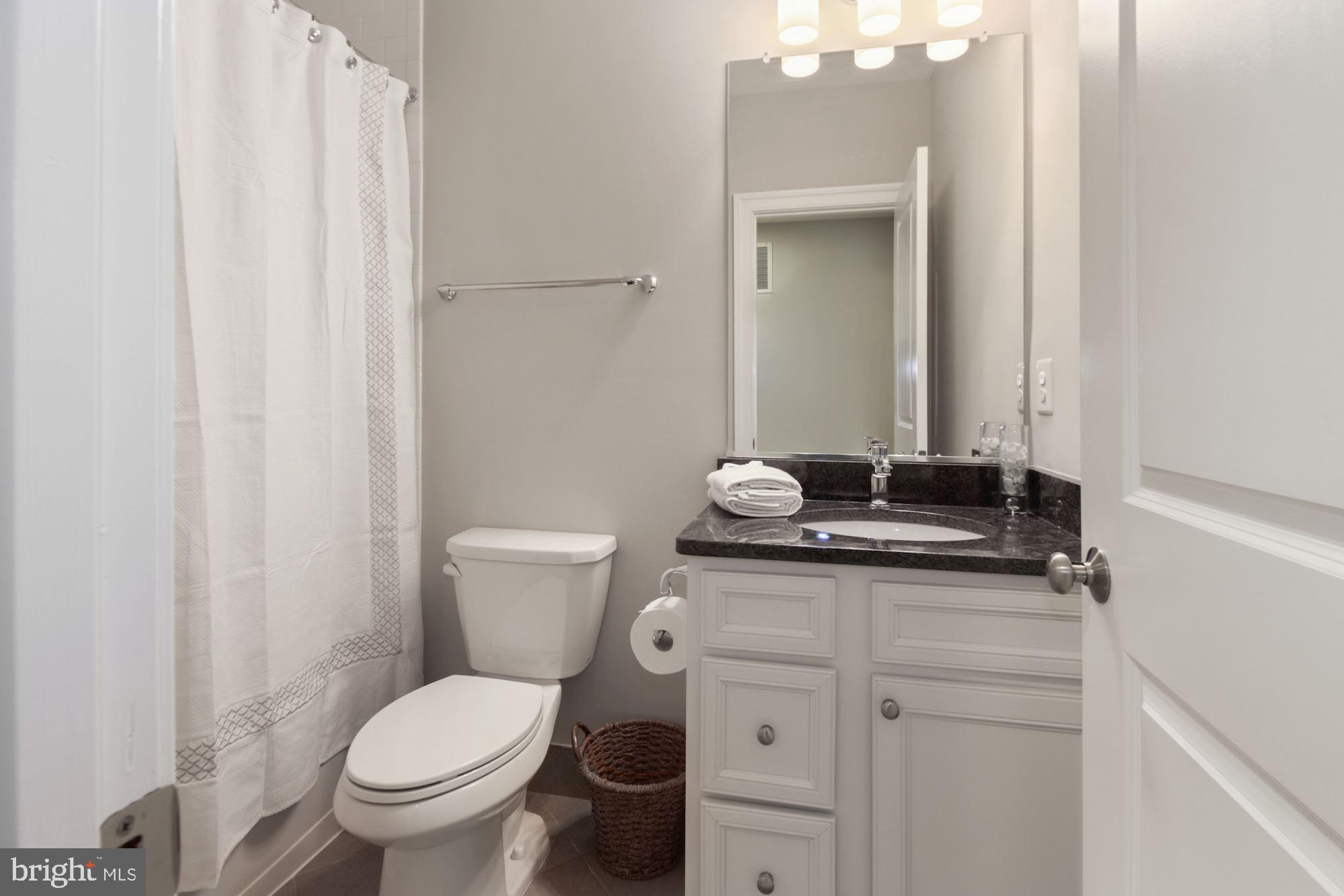 MAPLEWOOD - Residential
