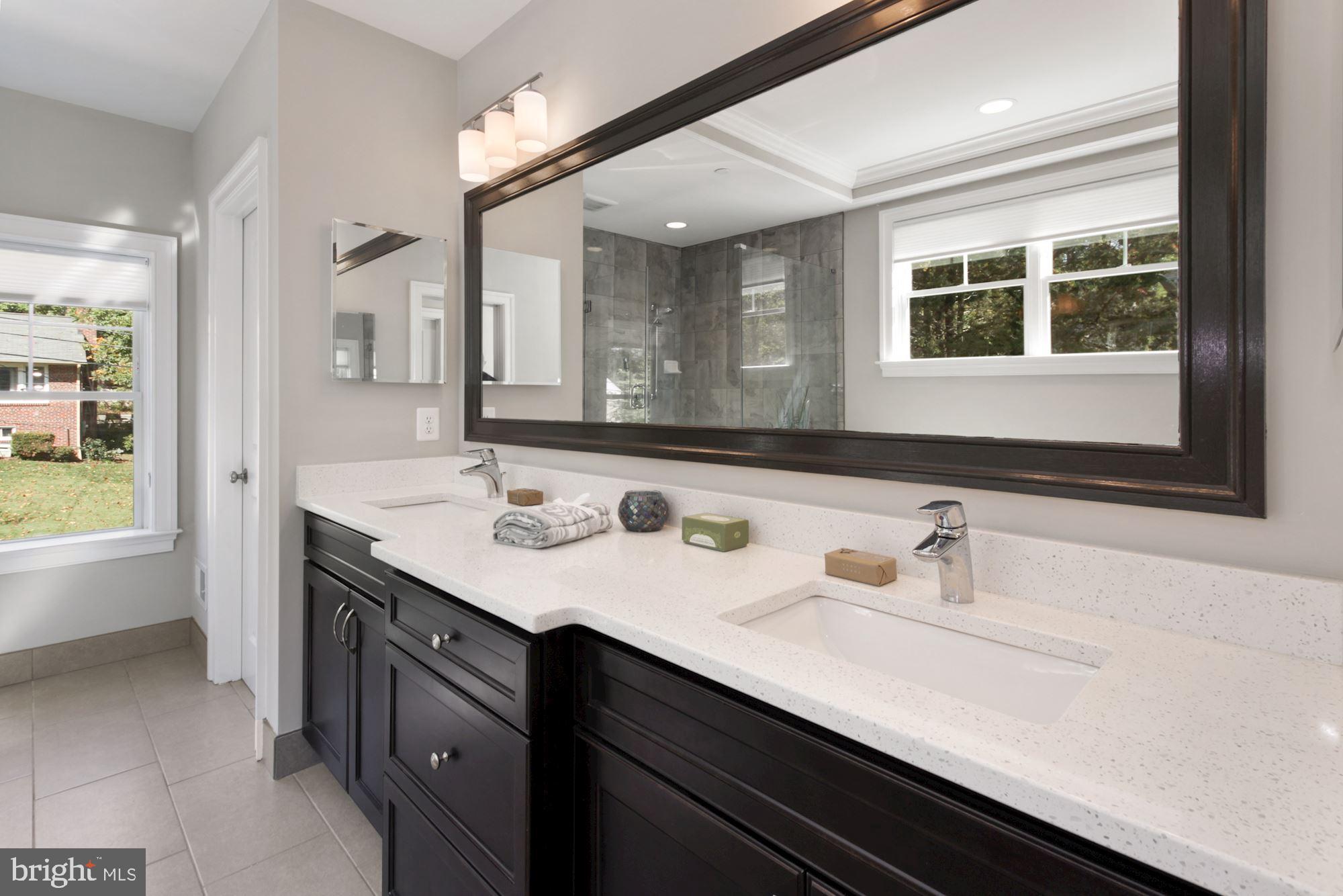MAPLEWOOD - Residential