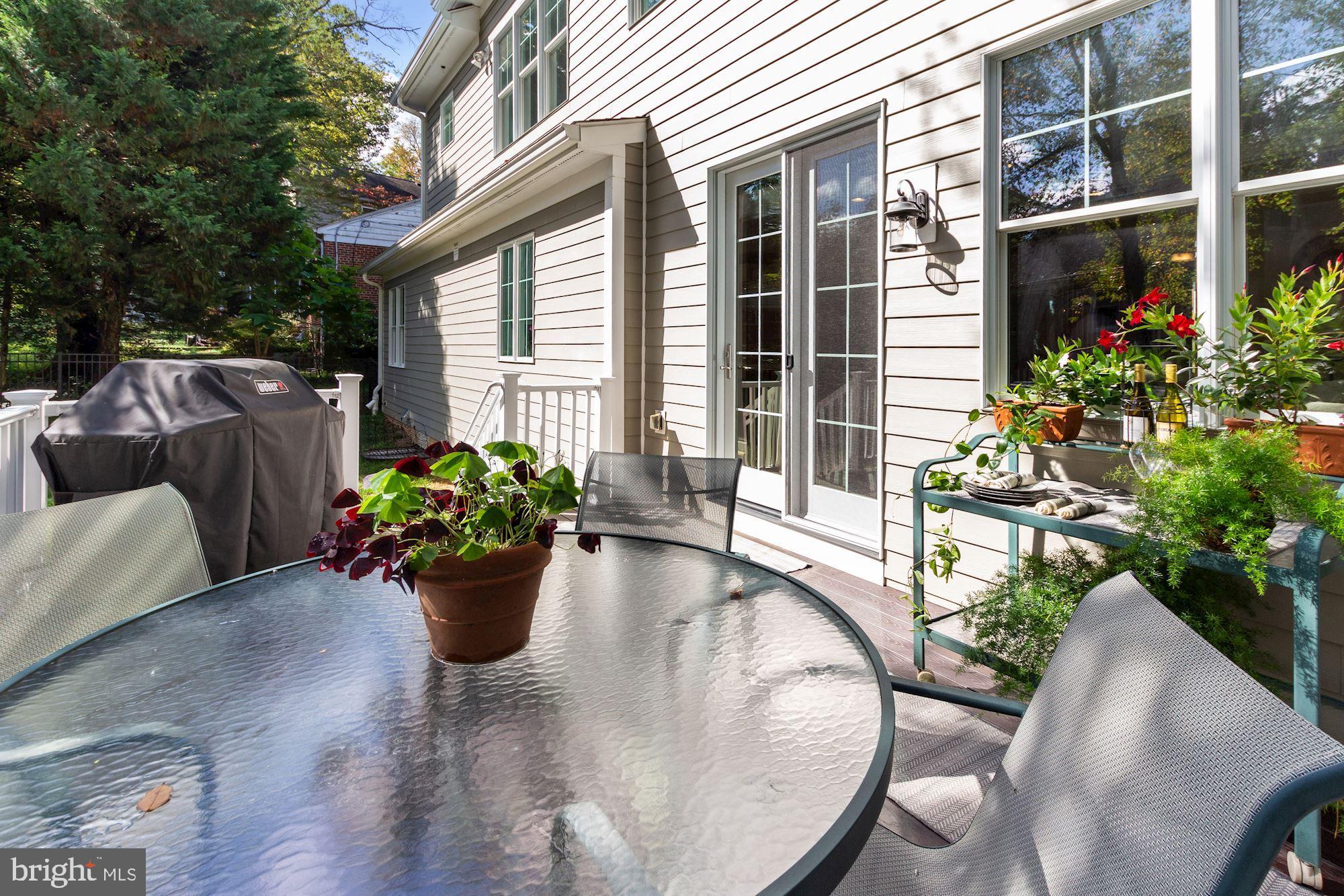 MAPLEWOOD - Residential