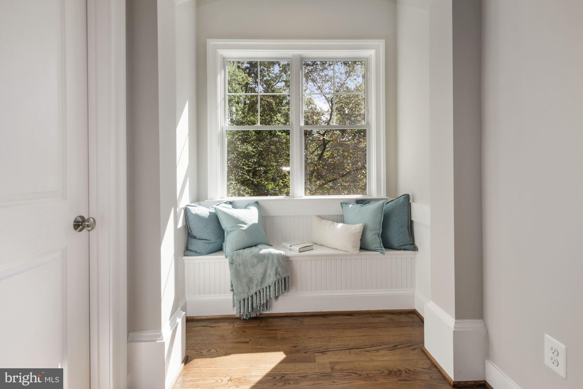 MAPLEWOOD - Residential