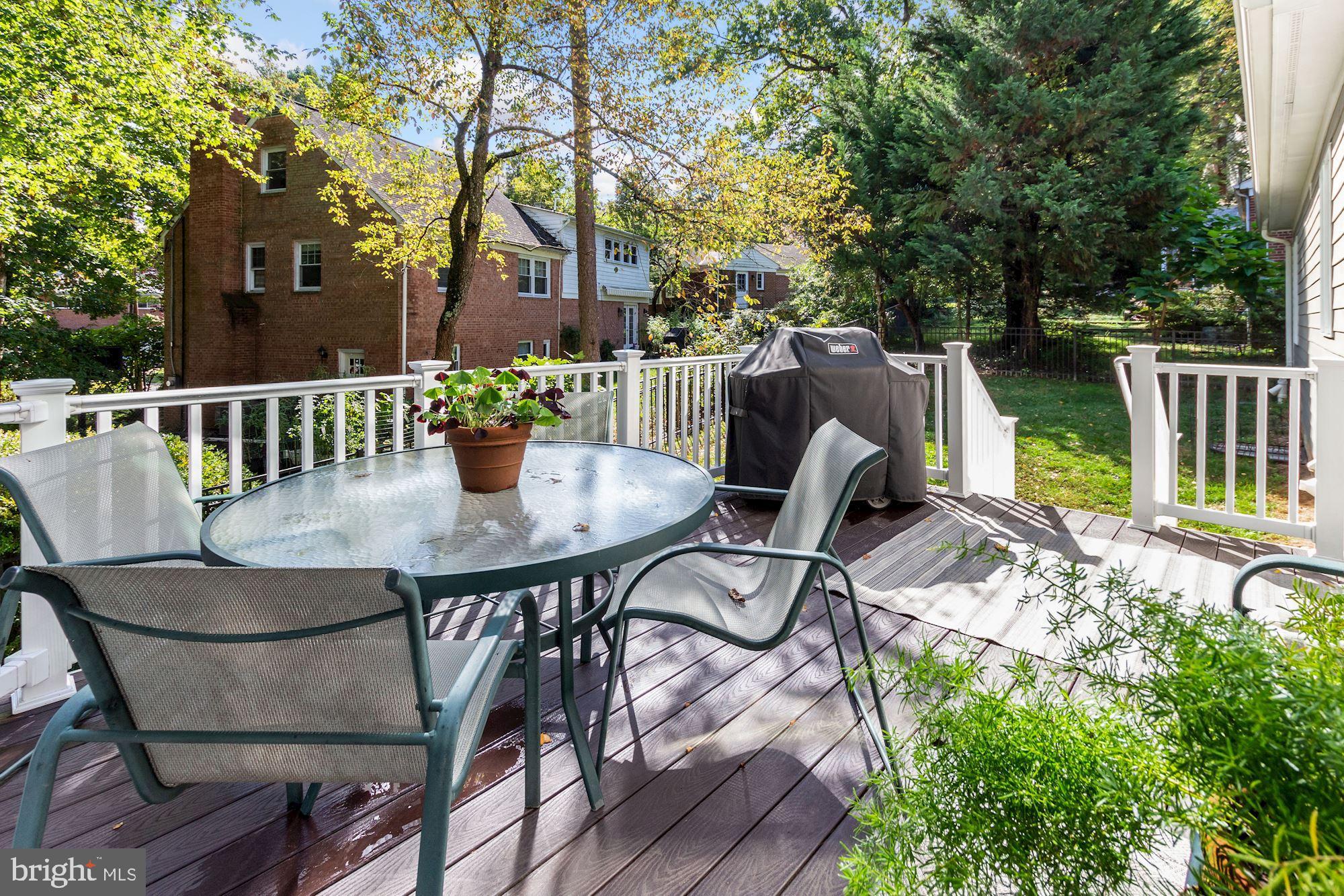 MAPLEWOOD - Residential