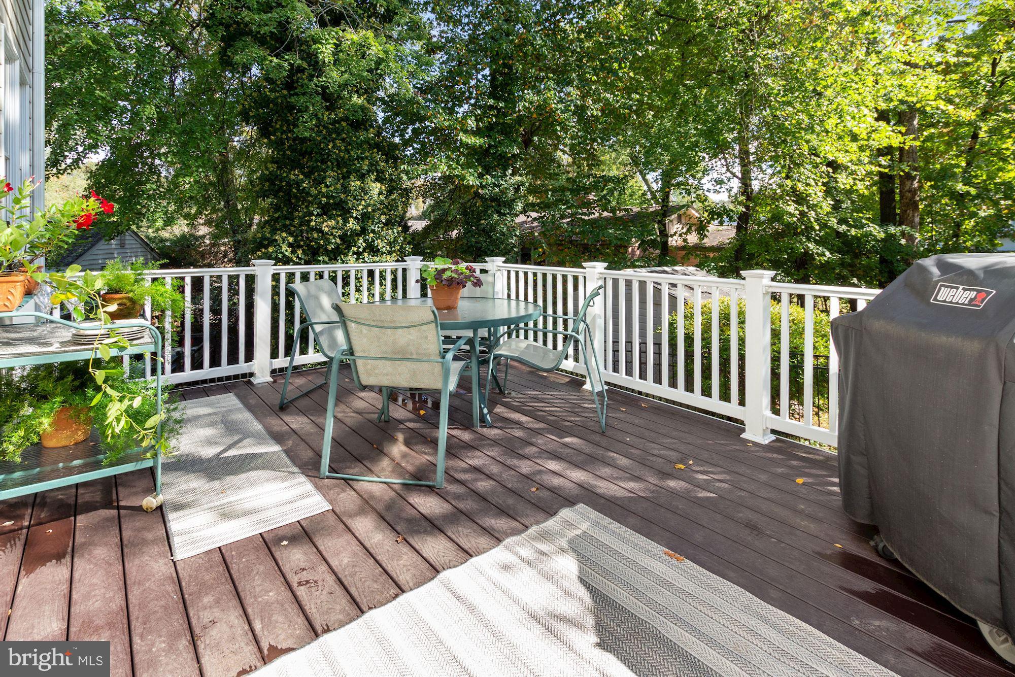 MAPLEWOOD - Residential