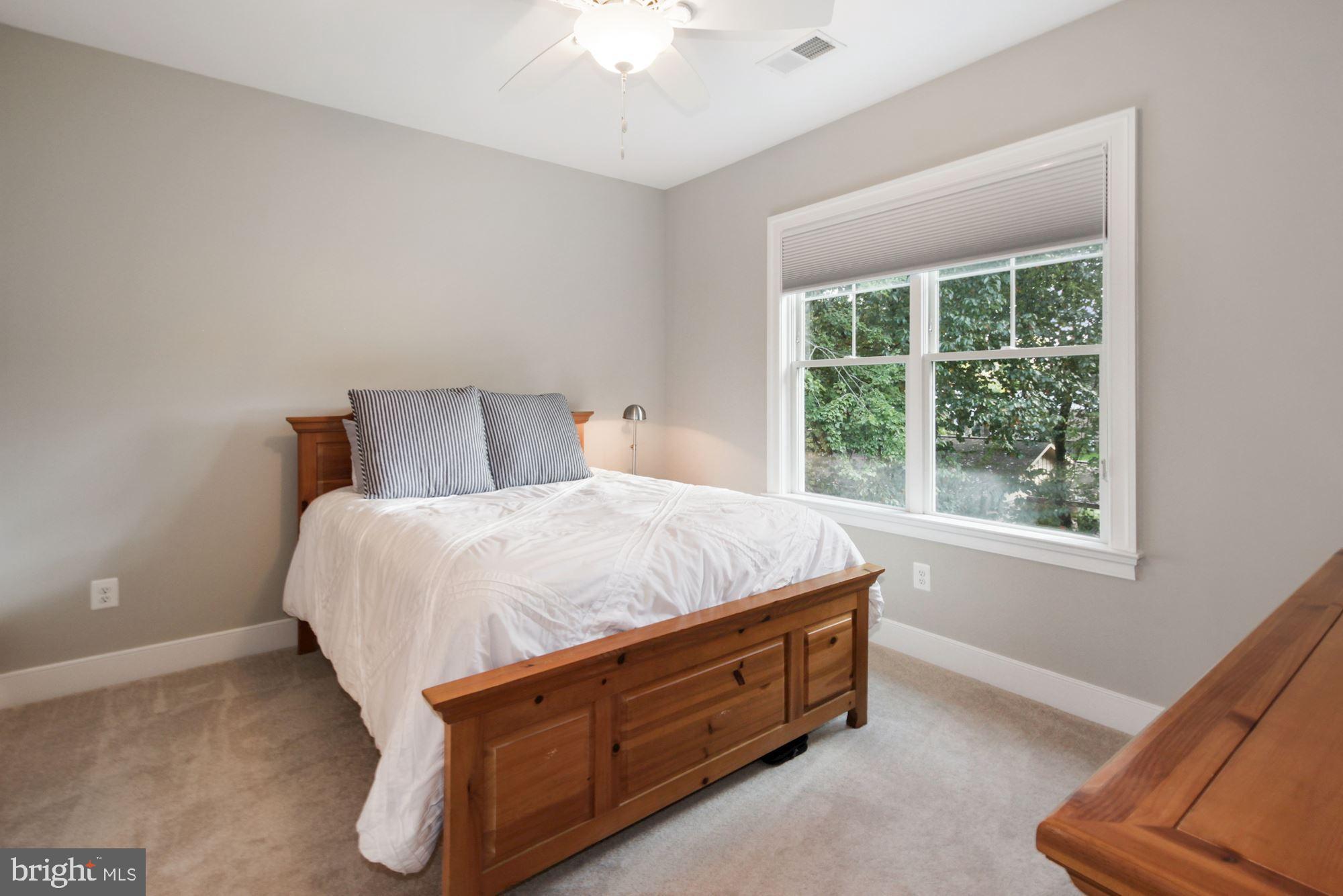 MAPLEWOOD - Residential