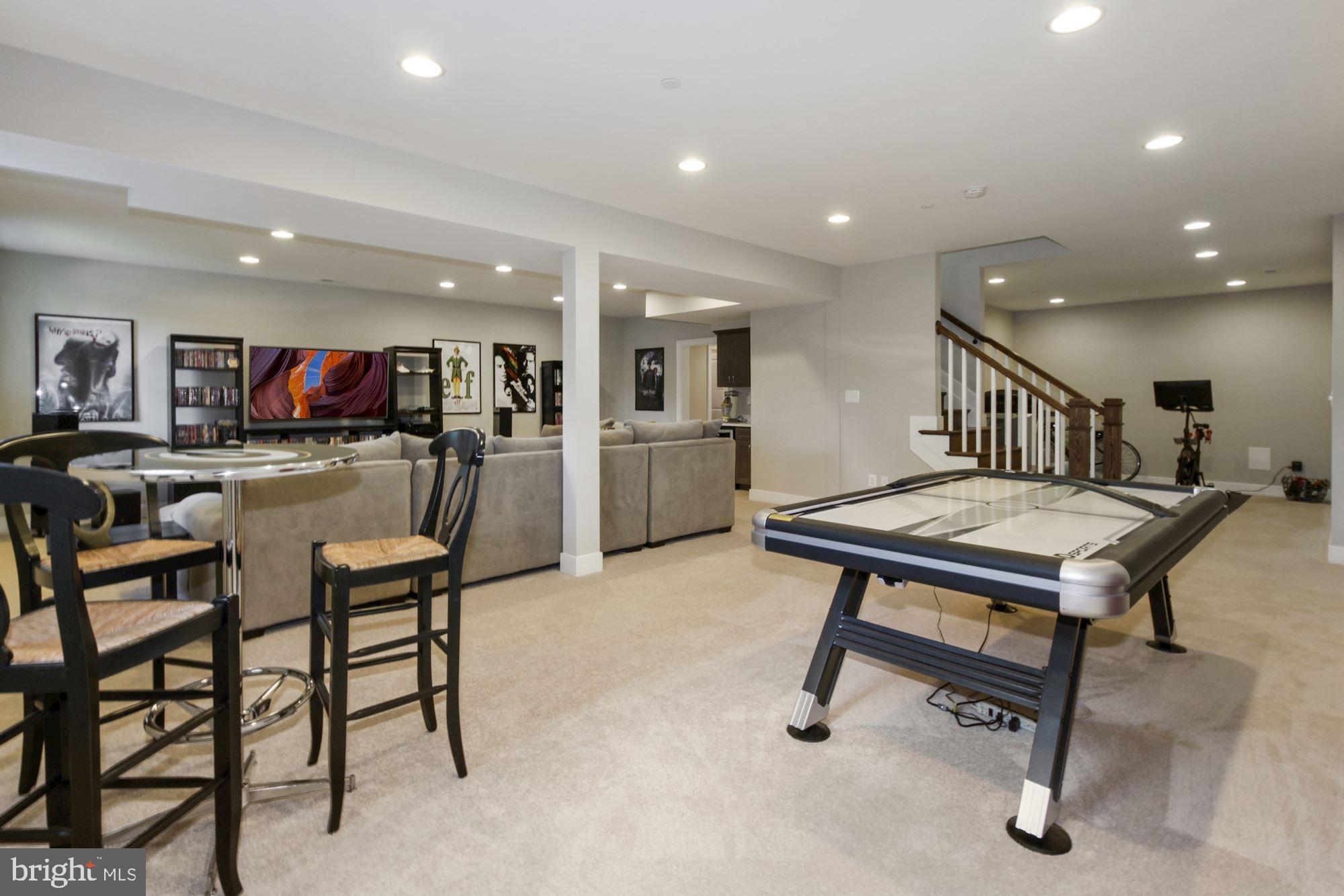 MAPLEWOOD - Residential
