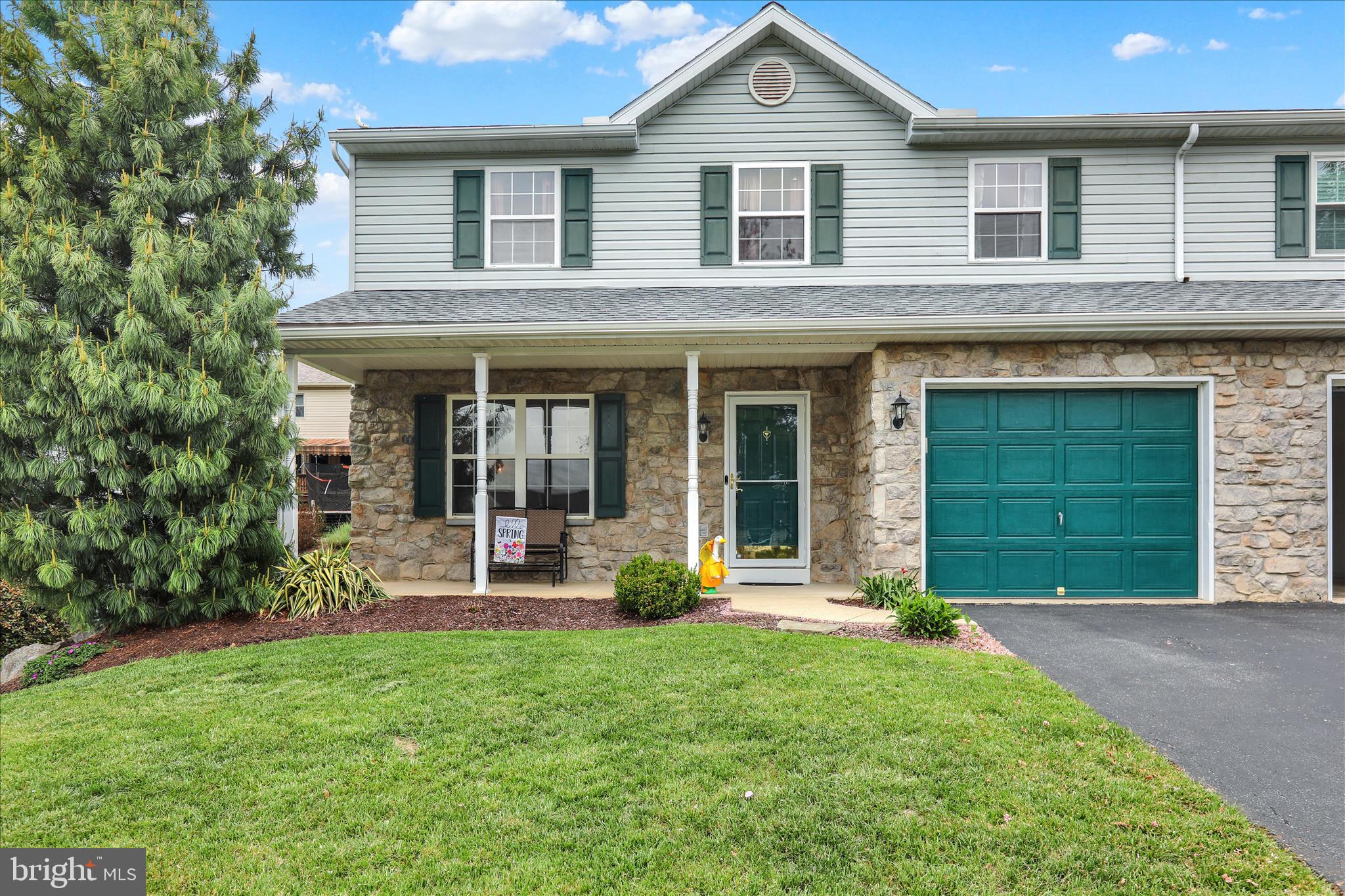 WHITFORD HILL - Residential