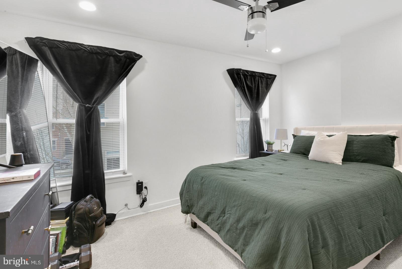 POINT BREEZE - Residential Lease