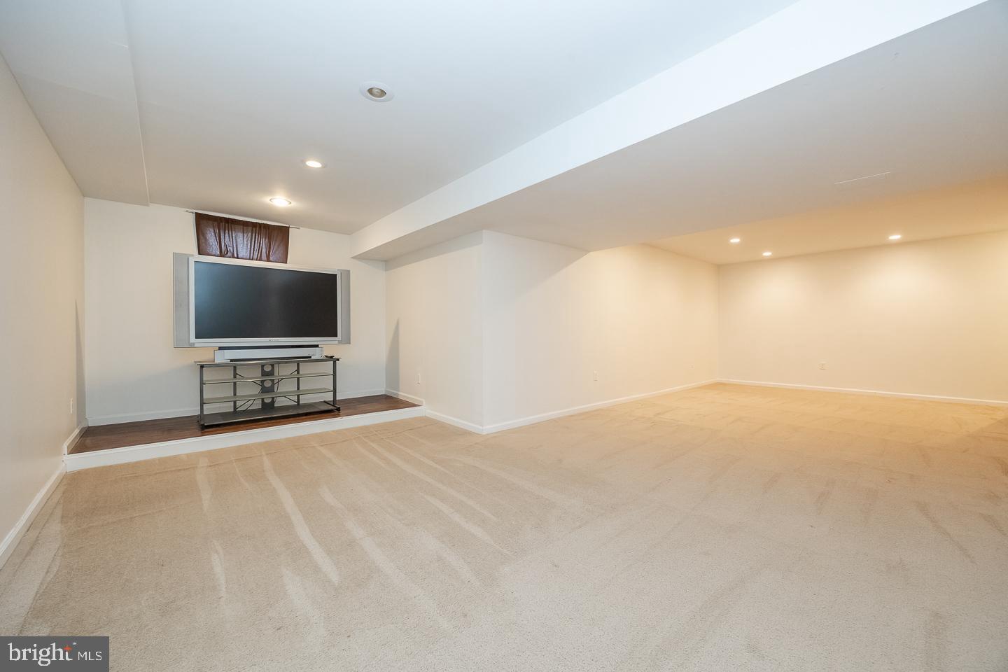 BROOK CROSSING - Residential
